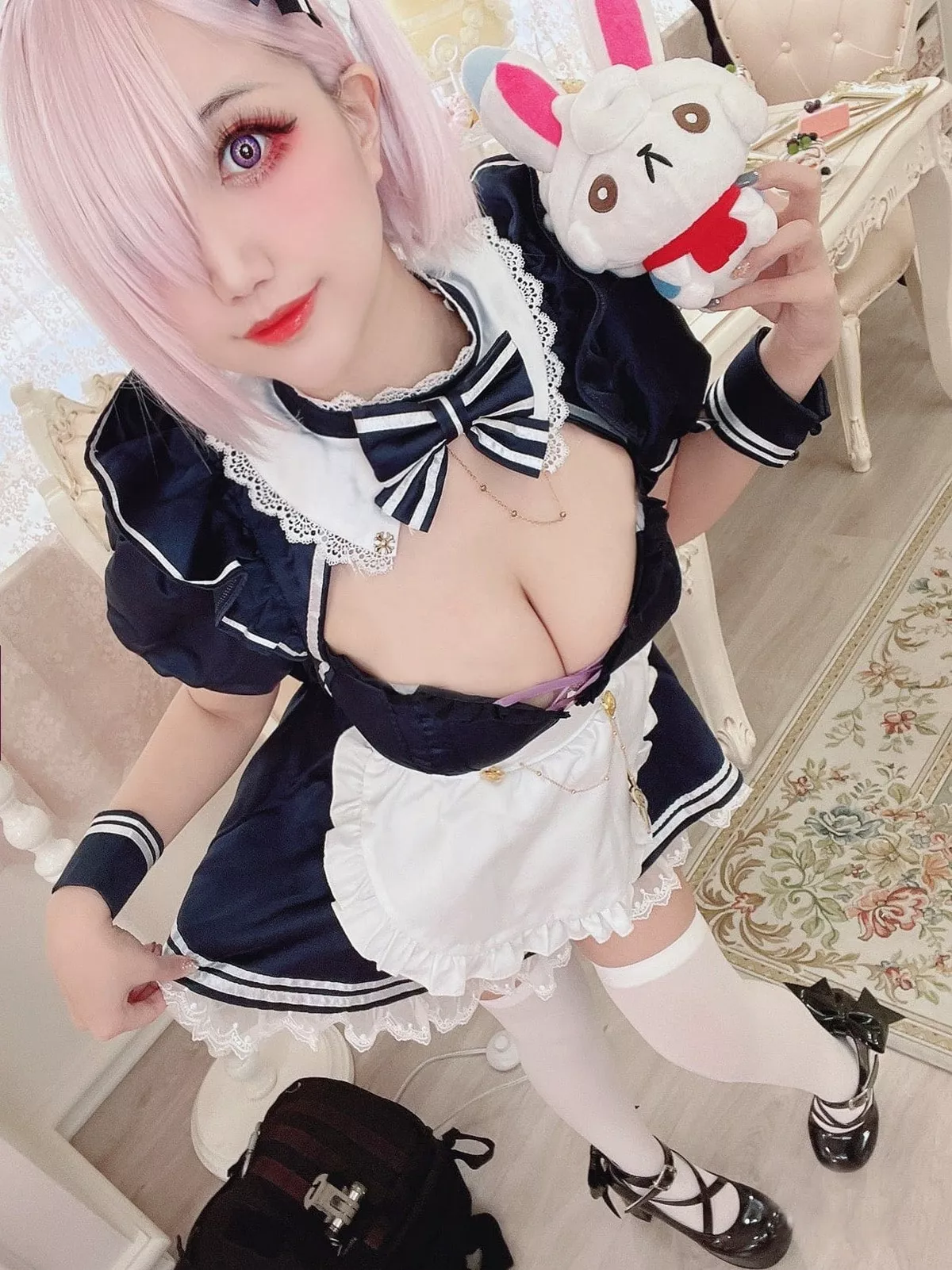网络美女七七小姐_Miss Seven马修主题私房性感服饰系列秀完美身材诱惑写真40P