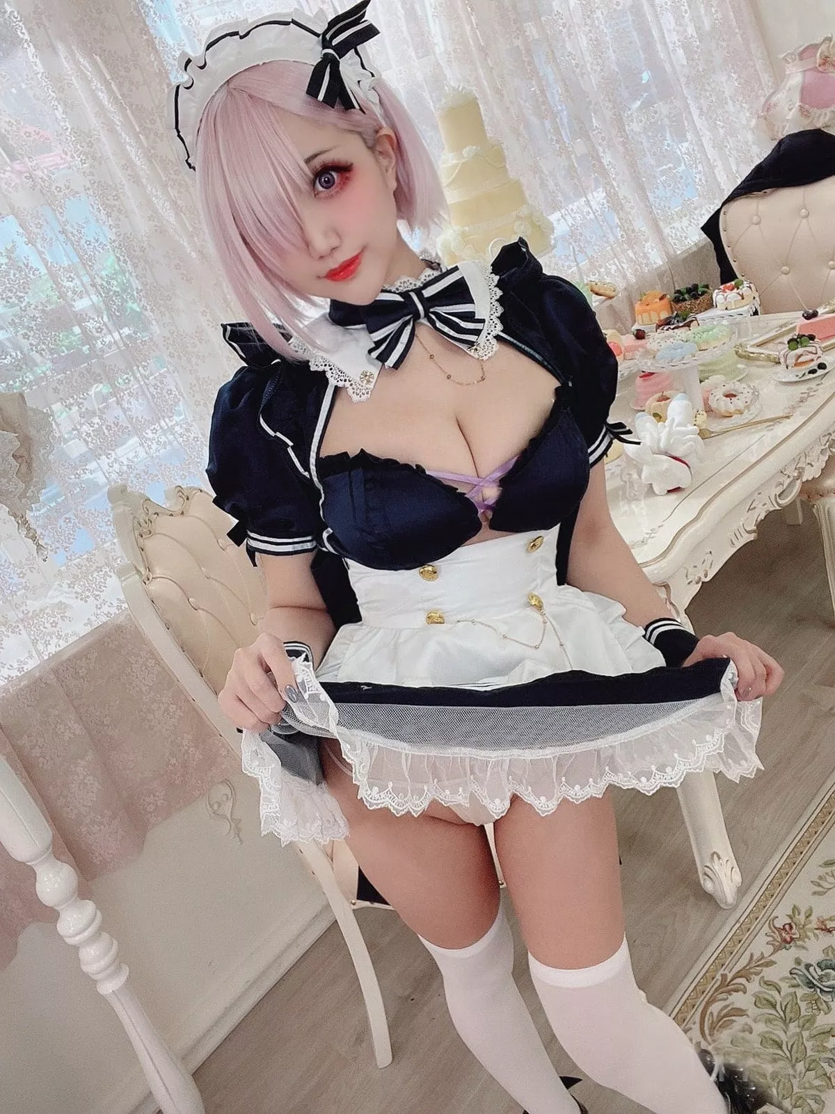 网络美女七七小姐_Miss Seven马修主题私房性感服饰系列秀完美身材诱惑写真40P