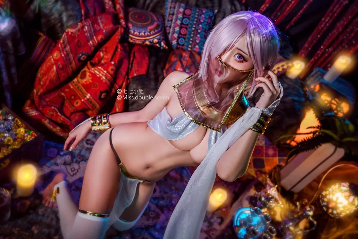 网络美女七七小姐_Miss Seven马修主题私房性感服饰系列秀完美身材诱惑写真40P