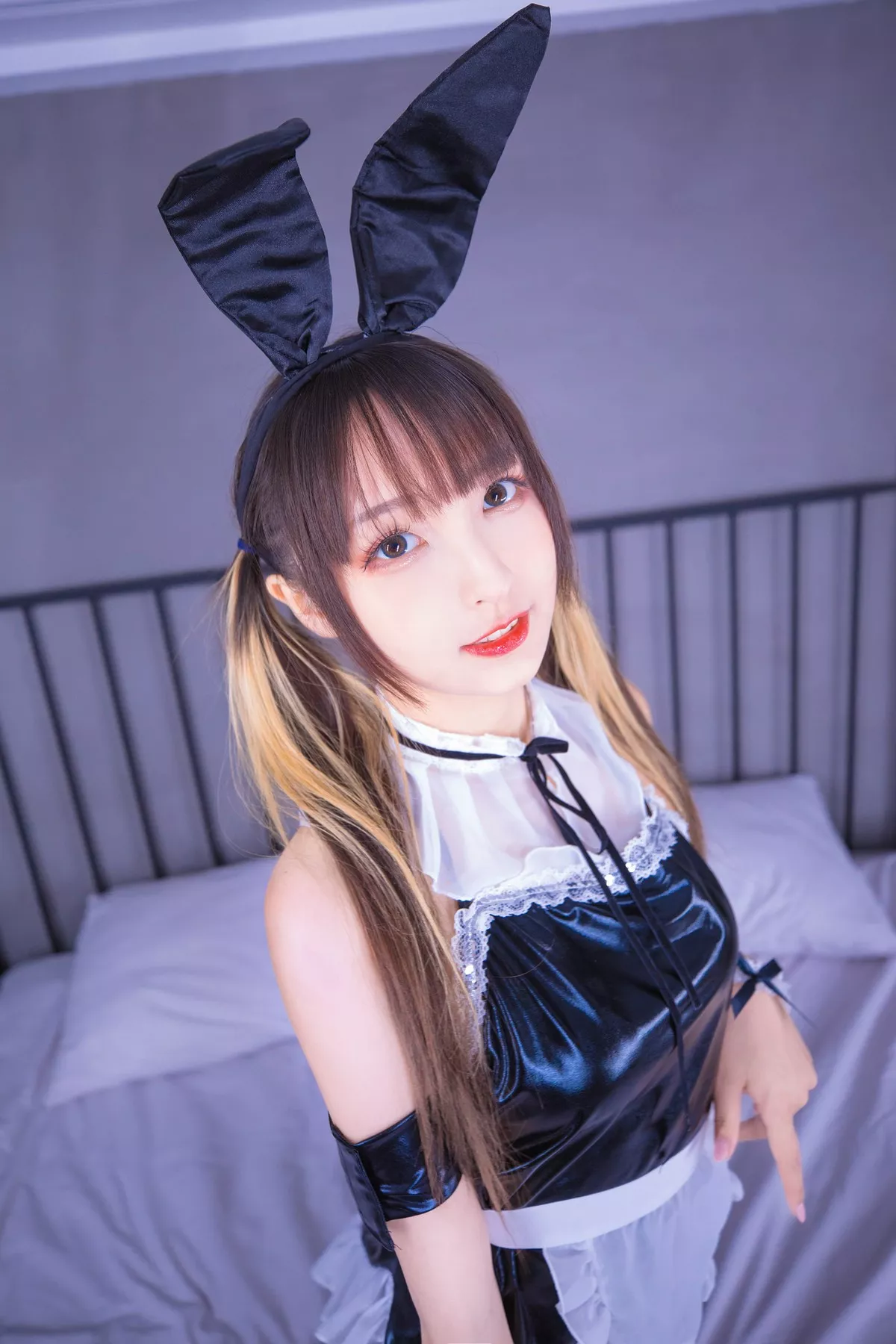 萝莉美女神楽板真冬兔子时间主题私房性感兔女郎系列超薄丝袜秀翘臀诱惑写真150P