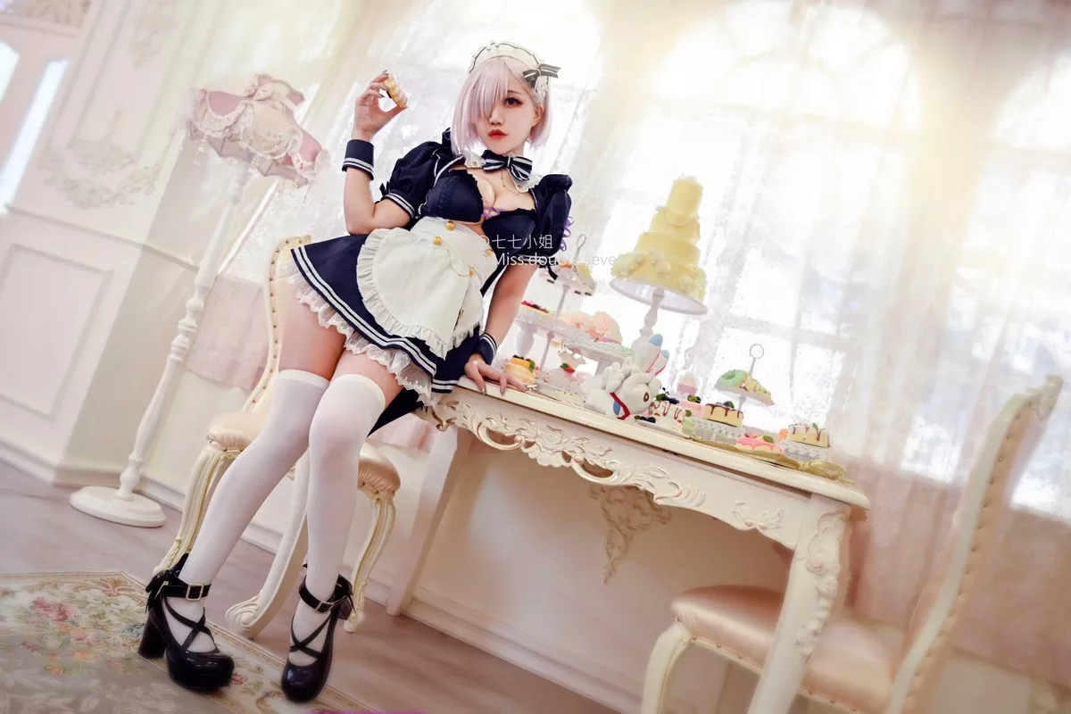 网络美女七七小姐_Miss Seven马修主题私房性感服饰系列秀完美身材诱惑写真40P