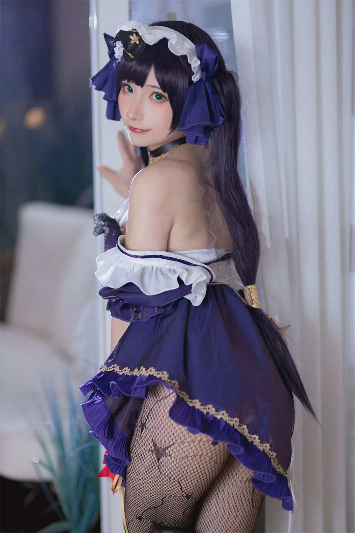 网络美女是三不是世w原神莫娜女仆主题性感低胸女仆装配黑丝网袜诱惑写真55P