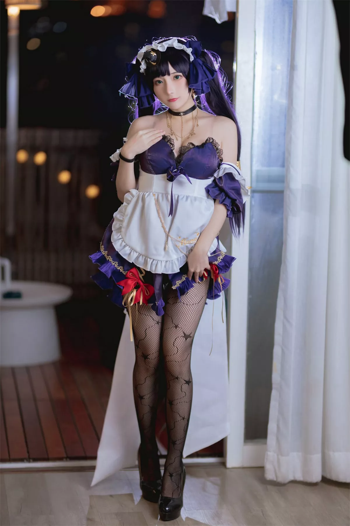 网络美女是三不是世w原神莫娜女仆主题性感低胸女仆装配黑丝网袜诱惑写真55P