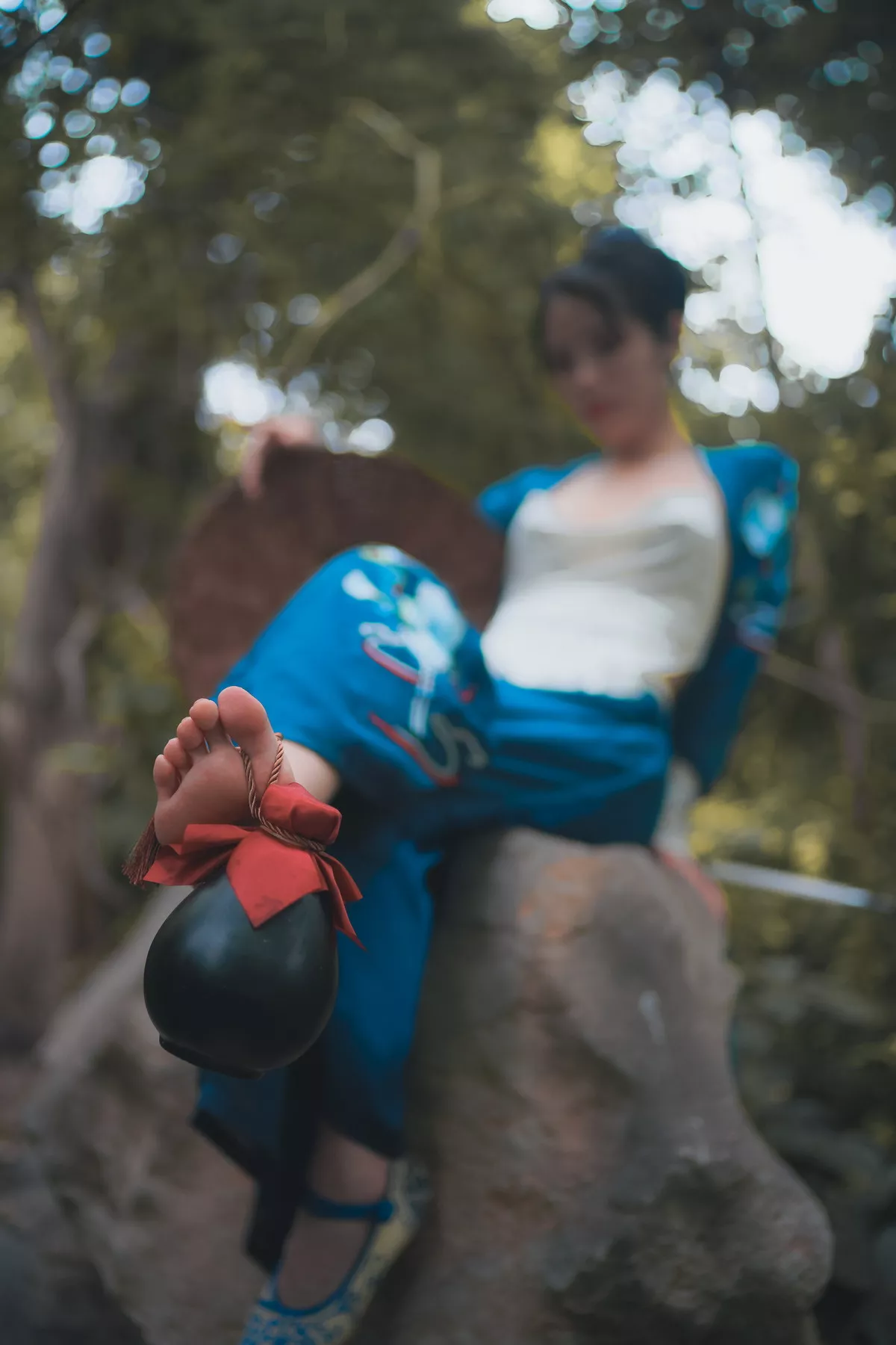 网络美女钛合金TiTi侠客主题户外丛林脱古装服饰薄纱裹身秀豪乳惹火诱惑写真50P
