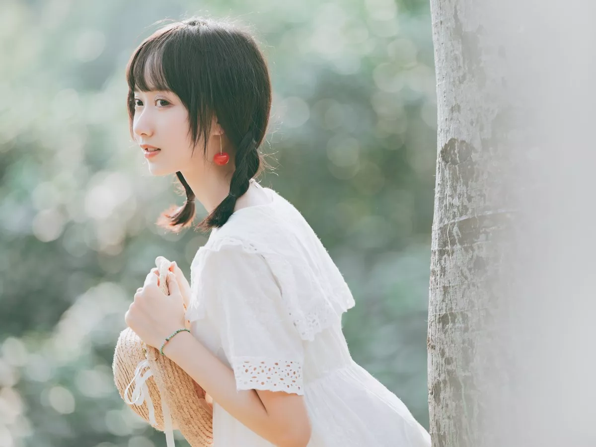 萌系小姐姐木绵绵OwO夏日彩虹主题户外夏日性感白色连衣裙配运动鞋靓丽写真29P