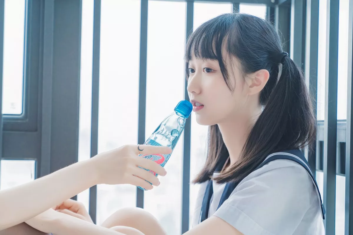 萌系小姐姐木绵绵OwO＆桜桃喵她主题性感姐妹花JK制服系列秀美腿诱惑写真37P