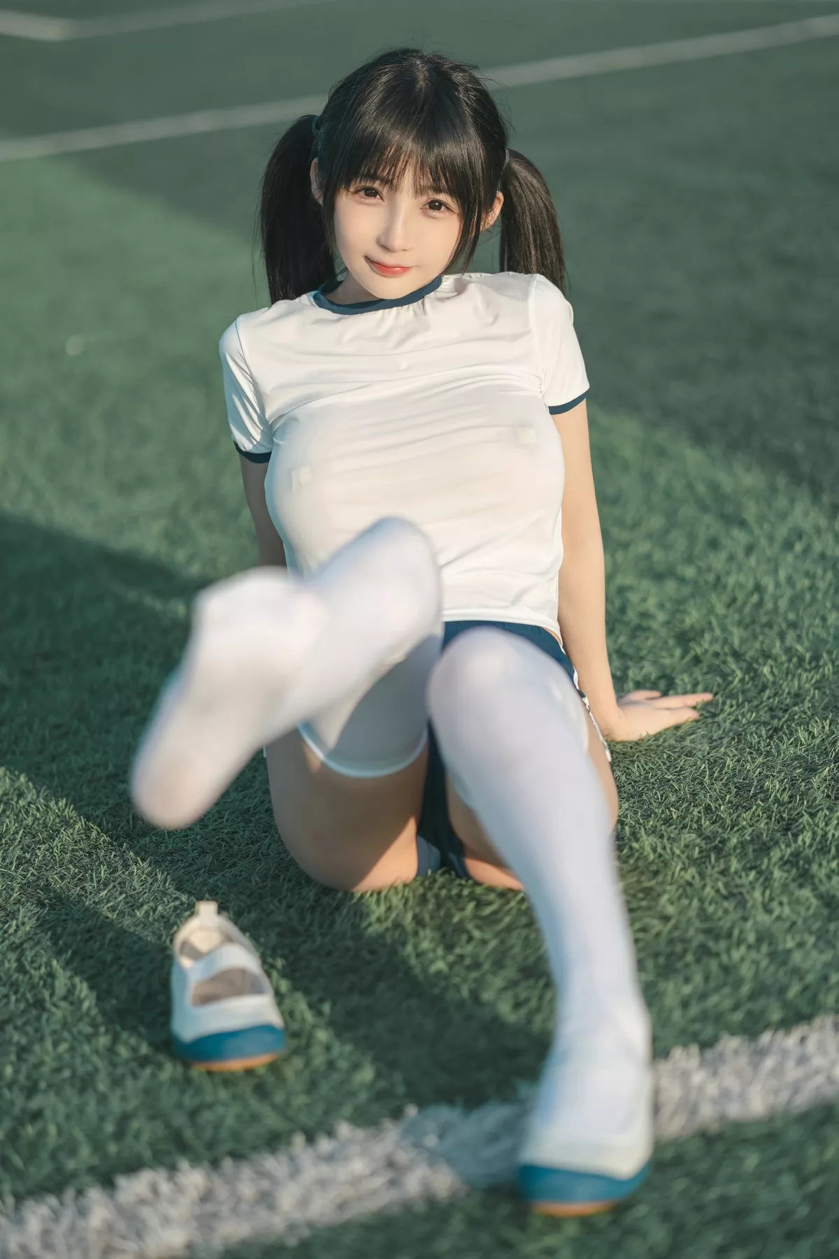 网络美女桜井宁宁体操服主题户外性感运动装配白丝袜秀翘臀美腿撩人诱惑写真75P