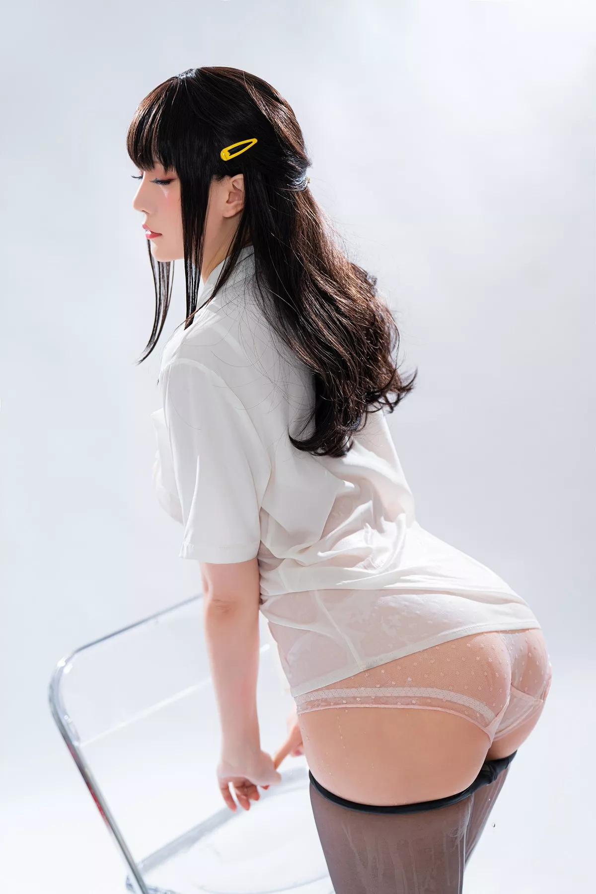 Coser小姐姐星之迟迟滴水JK主题私房脱JK短裙露超薄黑丝秀翘臀美腿诱惑写真100P