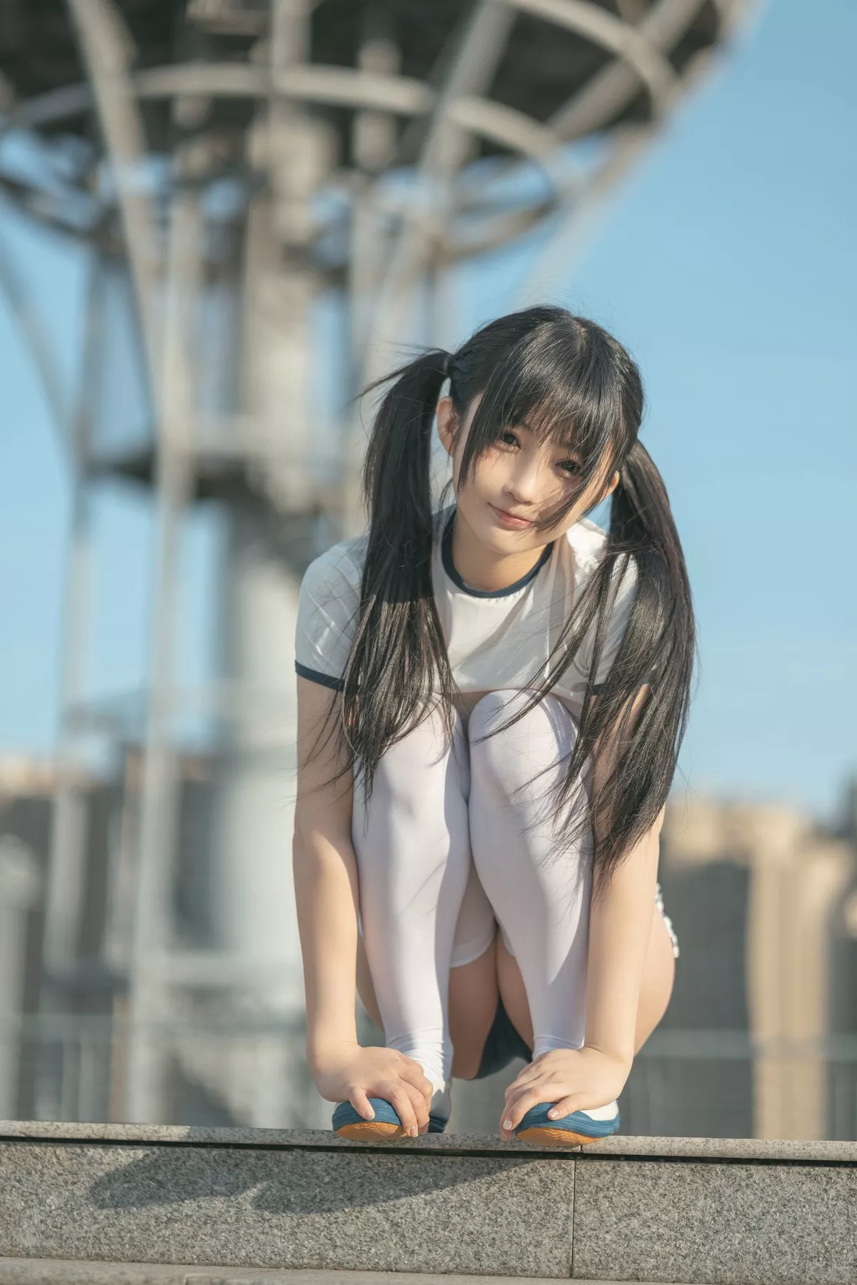 网络美女桜井宁宁体操服主题户外性感运动装配白丝袜秀翘臀美腿撩人诱惑写真75P