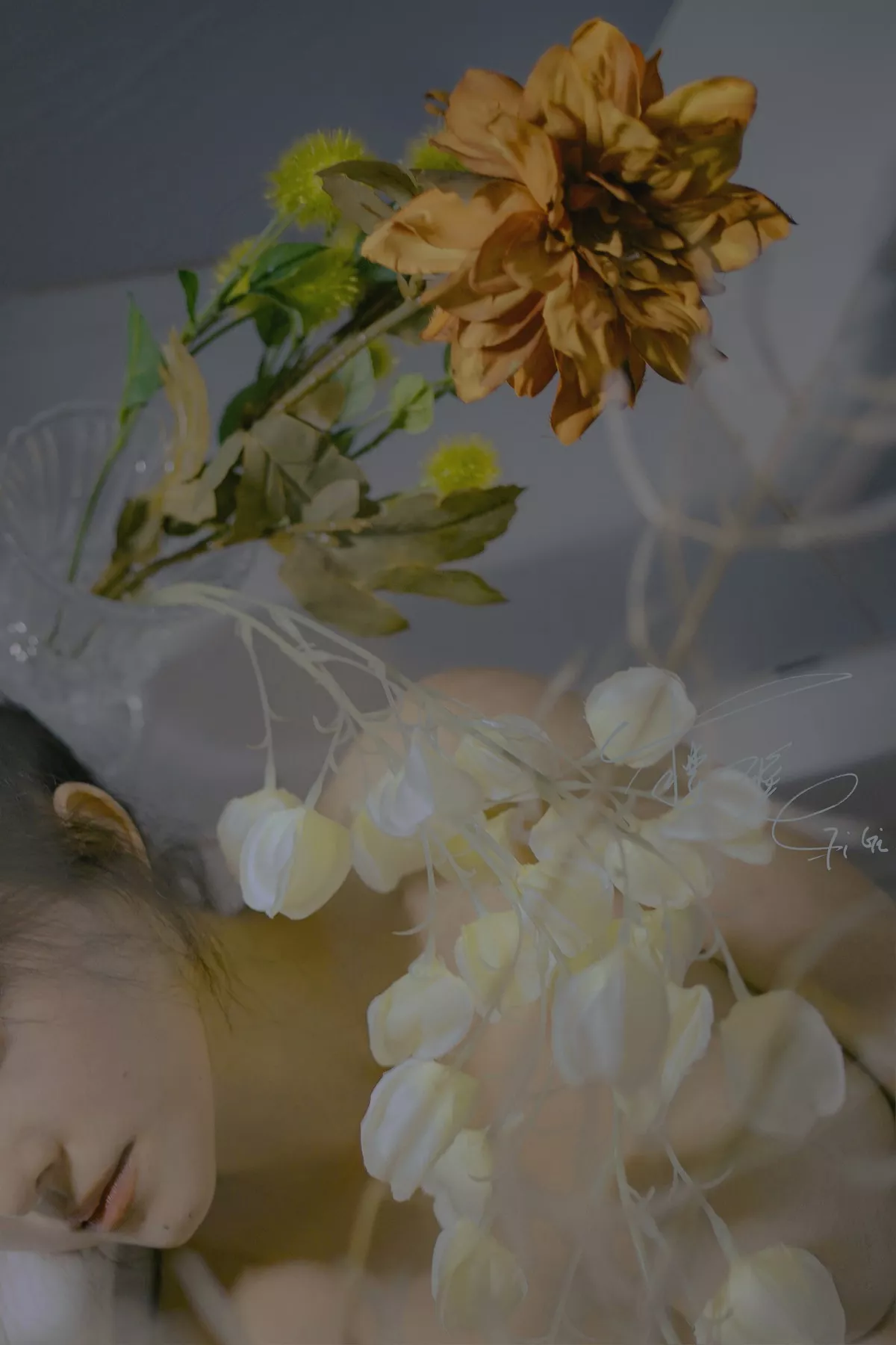 网络红人樱晚GiGi清衣.池主题私房浴室大尺度全果露傲人豪乳极致诱惑写真25P
