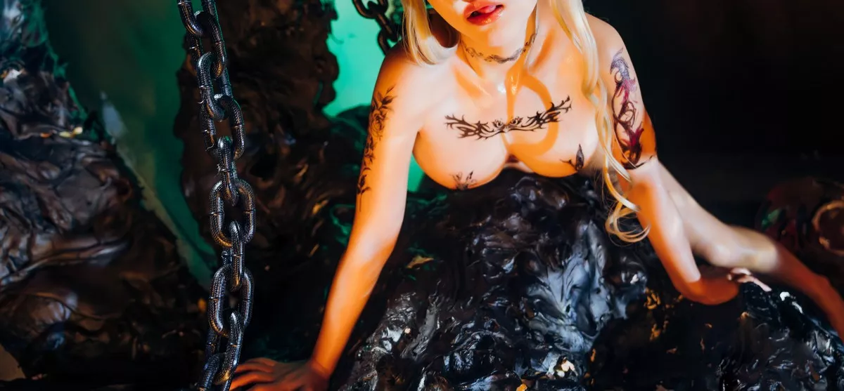 网络美少女晕崽Zz魅魔2主题性感黑色情趣服饰露傲人豪乳遮点极致诱惑写真51P
