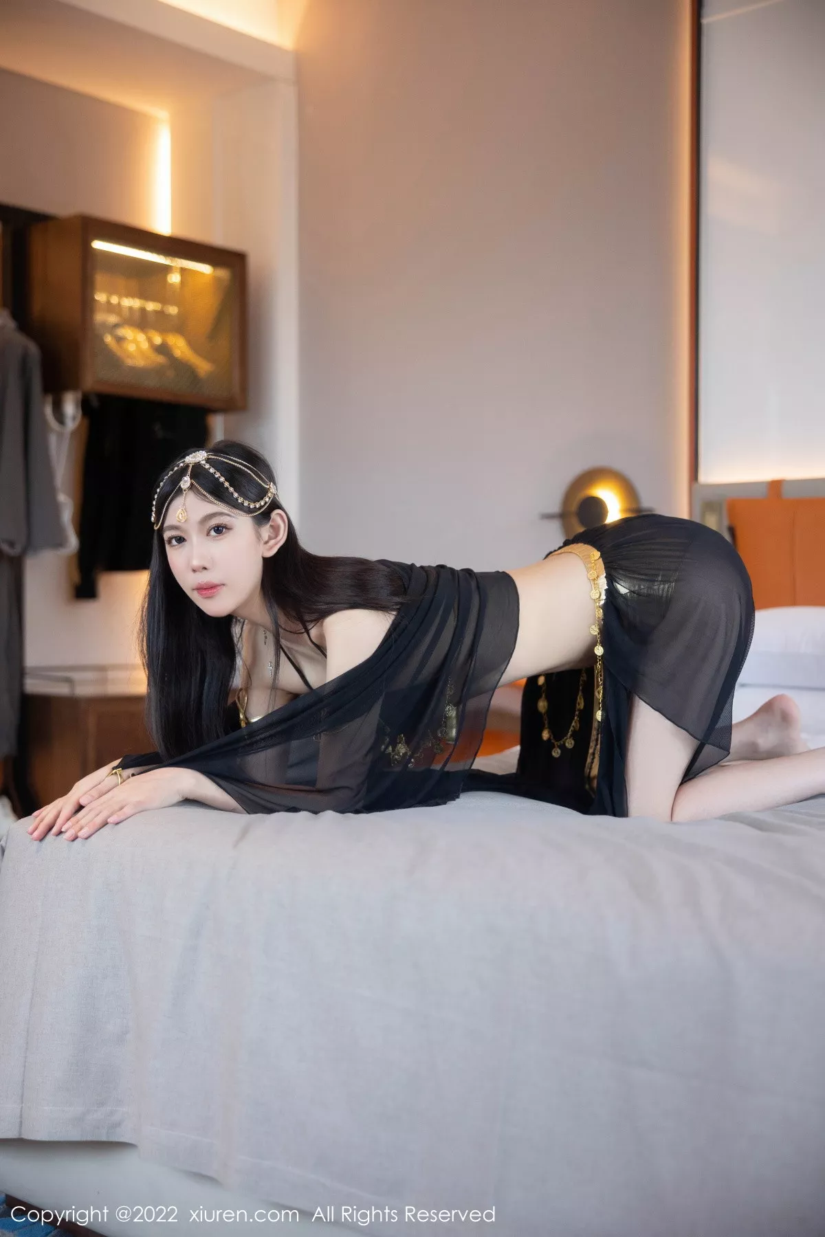 XiuRen第5849期_模特李雅柔西域风情主题黑色薄纱遮面露性感内衣迷人诱惑写真65P