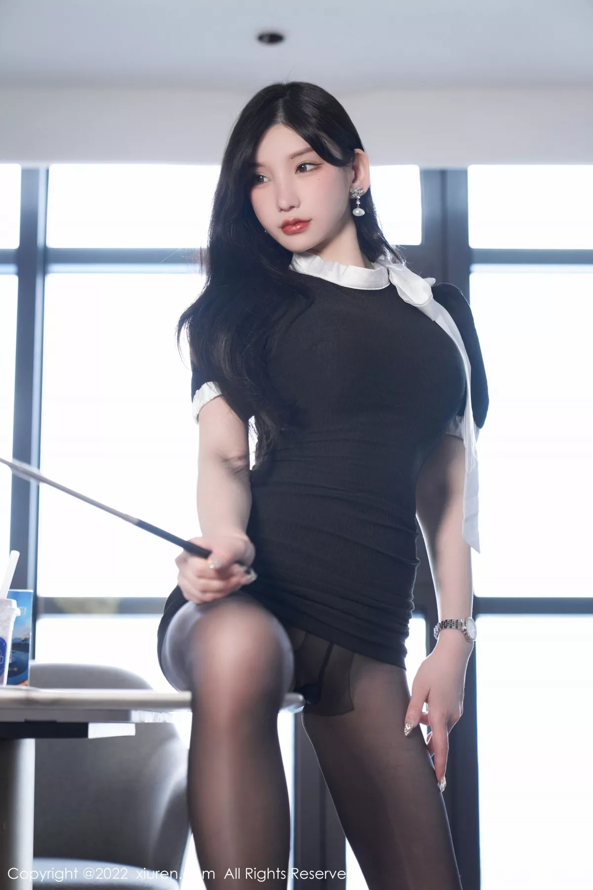 XiuRen第5848期_女神周于希Sally私房性感蓝色蕾丝内衣配超薄闪亮黑丝魅惑写真102P