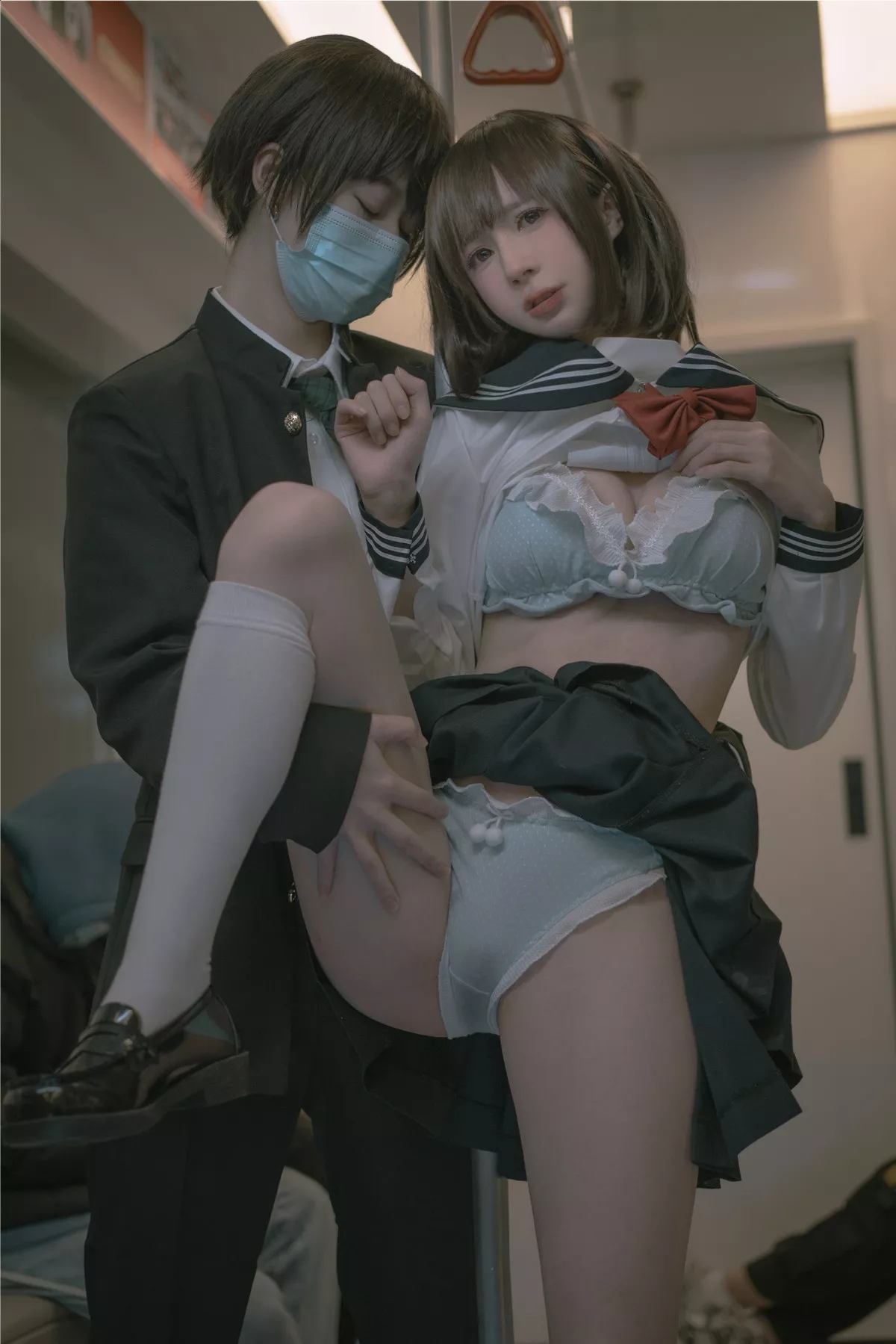 网络美女西园寺南歌电车物语主题电车性侵主题半脱内衣撩人姿势惹火诱惑写真145P