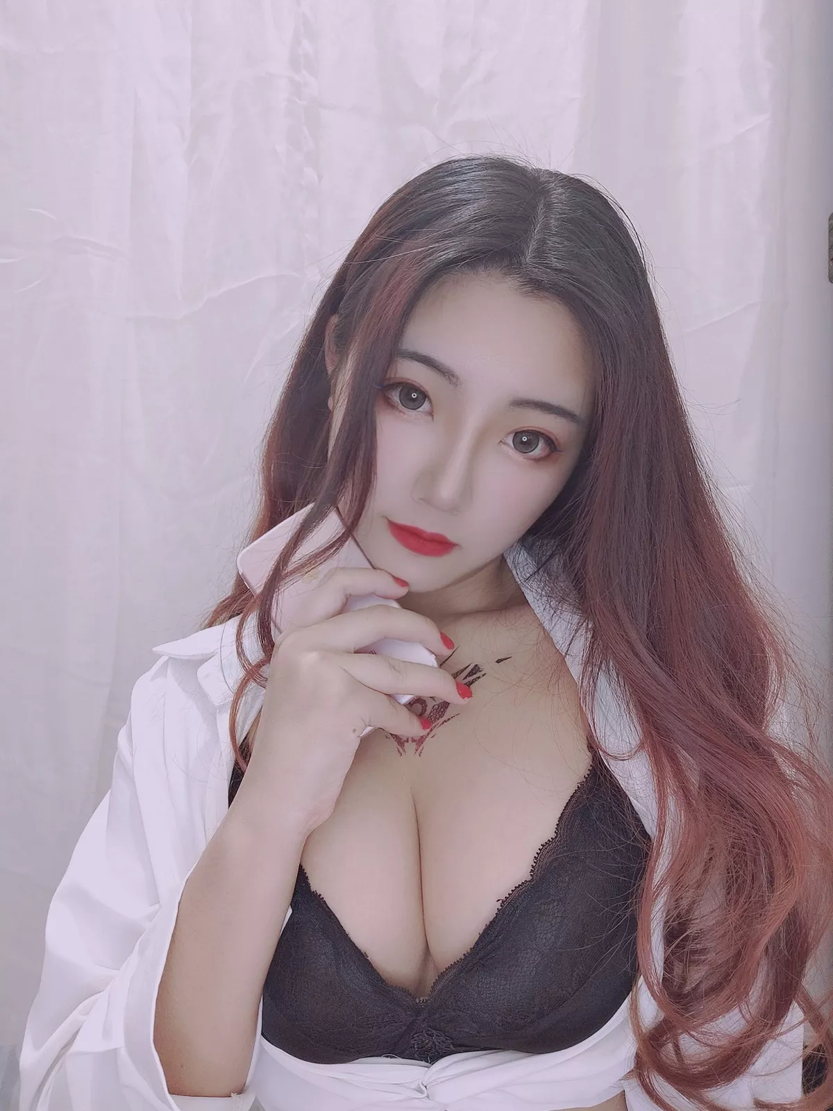 性感御姐是妃诺呀w-OL制服主题私房性感白T配黑短裙露超薄肉丝撩人诱惑写真104P