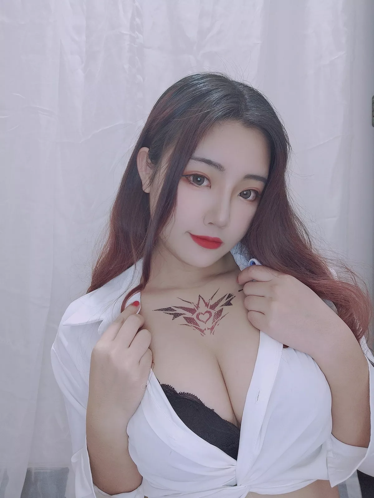 性感御姐是妃诺呀w-OL制服主题私房性感白T配黑短裙露超薄肉丝撩人诱惑写真104P