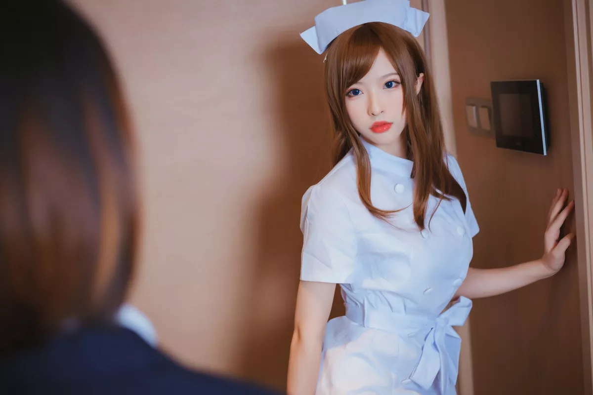 性感尤物清水由乃家庭护士主题私房半脱护士装露性感白色蕾丝内衣完美诱惑写真77P
