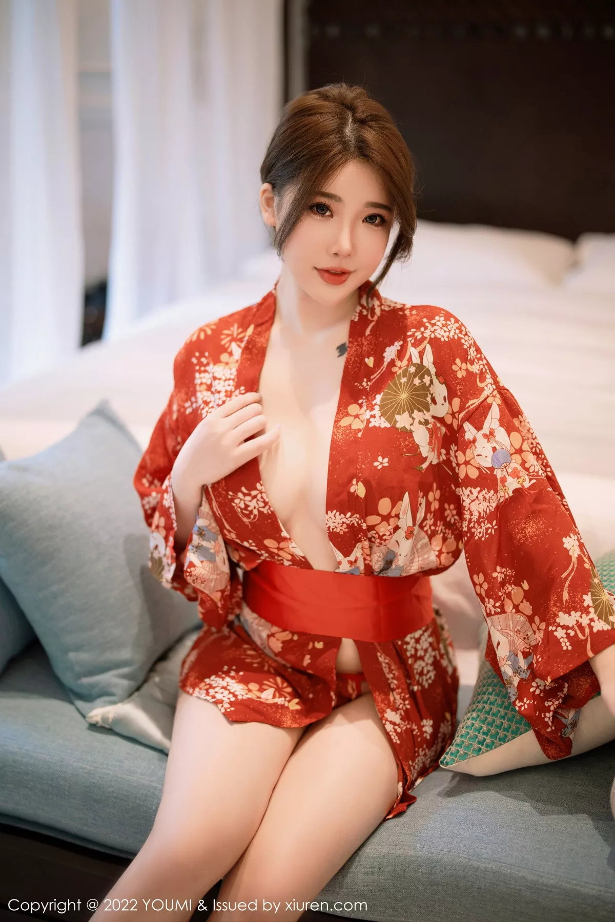 [YouMi尤蜜荟]Vol.865_模特小海臀Rena西双版纳旅拍红色日式和服秀浑圆美臀诱惑写真68P