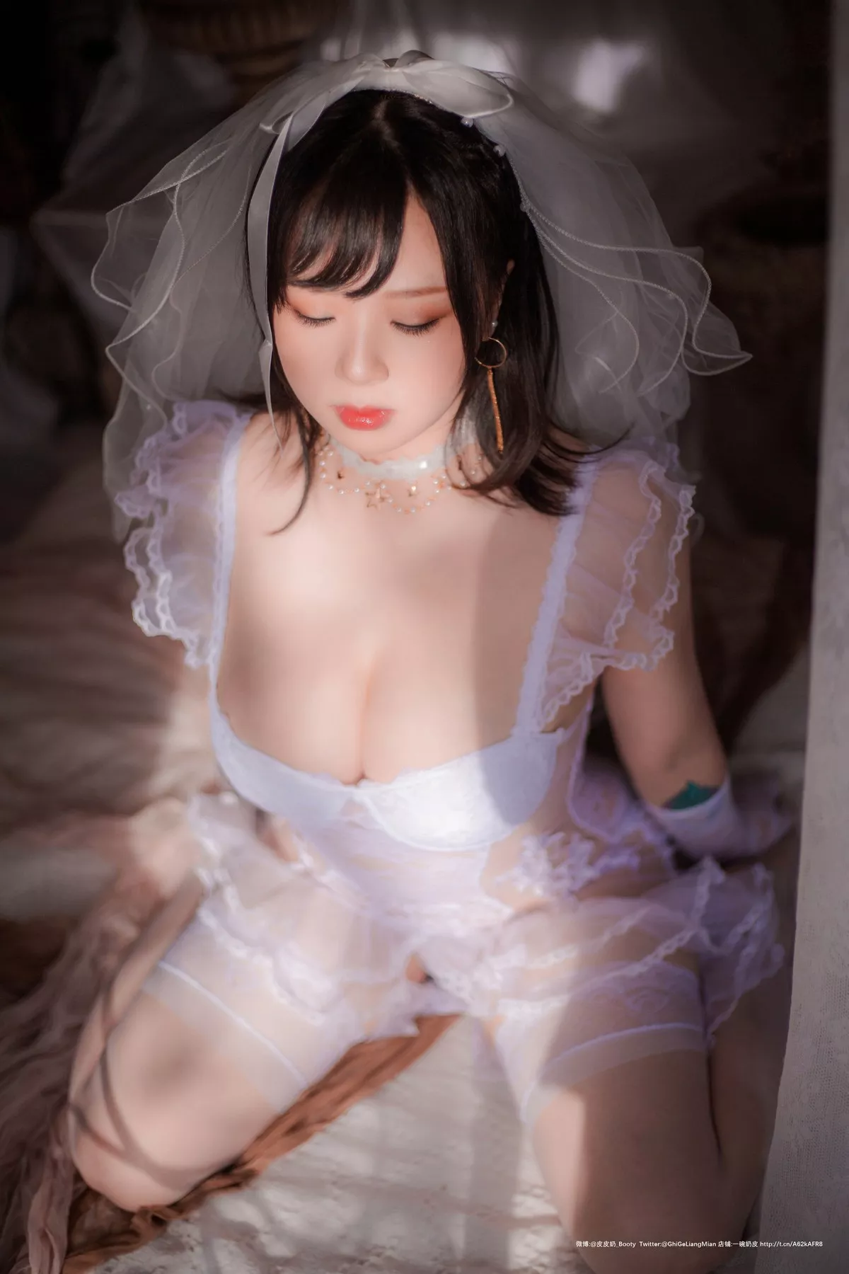 网络美女皮皮奶朦胧婚纱主题私房性感白色薄透婚纱露白色内衣完美诱惑写真66P