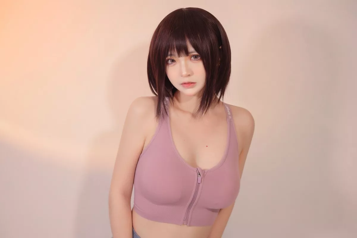 网络美女疯猫ss白色情人节福袋运动衣主题瑜伽运动装紧身秀完美身材诱惑写真40P