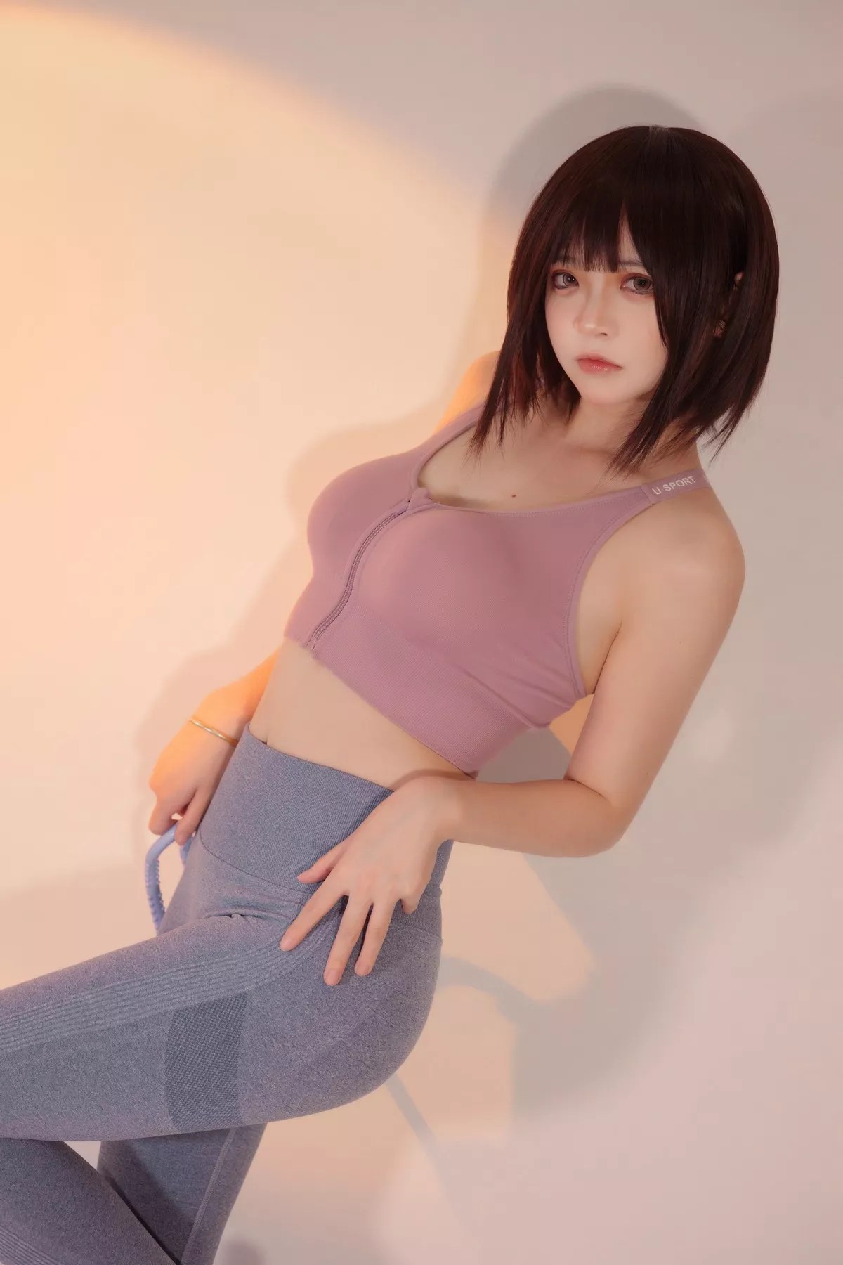 网络美女疯猫ss白色情人节福袋运动衣主题瑜伽运动装紧身秀完美身材诱惑写真40P