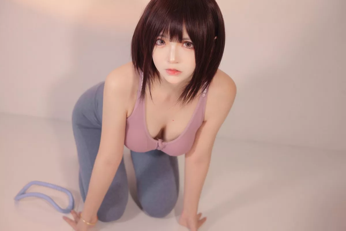 网络美女疯猫ss白色情人节福袋运动衣主题瑜伽运动装紧身秀完美身材诱惑写真40P
