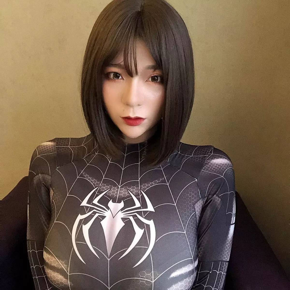 网络美女奶兔biubiu蜘蛛侠妹妹主题性感黑色蜘蛛侠服饰紧身秀完美身材诱惑写真87P