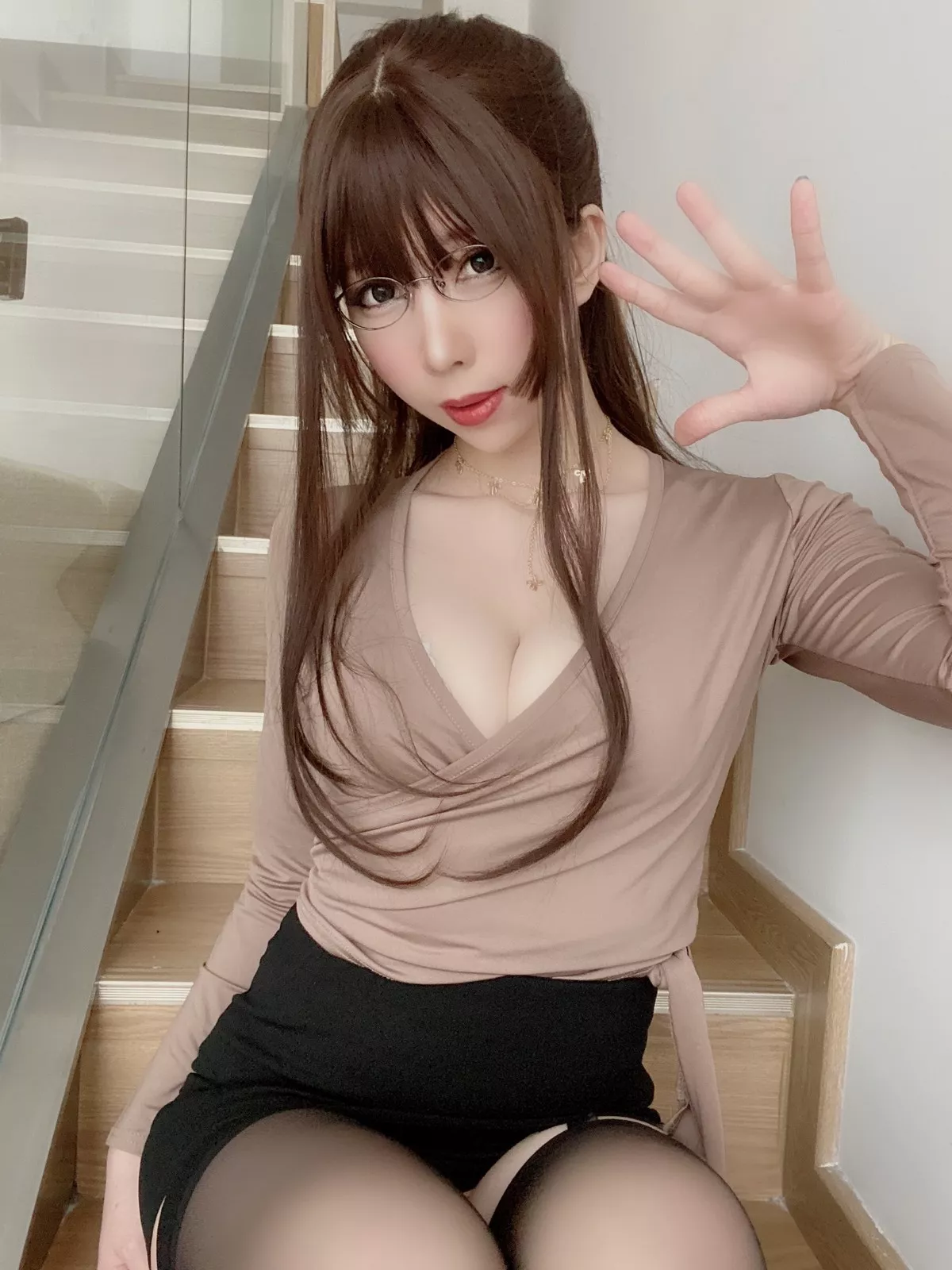 Coser美女鹿野希豹纹胖次主题私房半脱露白色蕾丝内衣配豹纹内裤诱惑写真623P