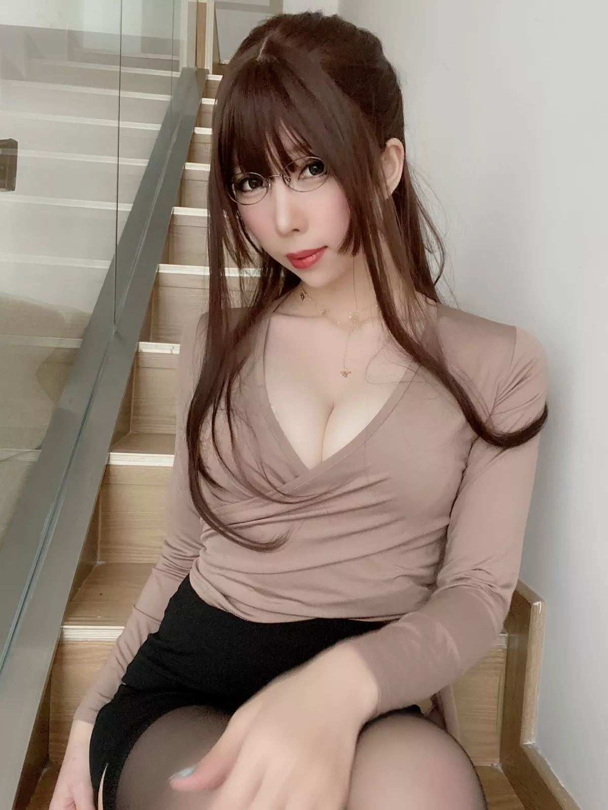 Coser美女鹿野希豹纹胖次主题私房半脱露白色蕾丝内衣配豹纹内裤诱惑写真623P
