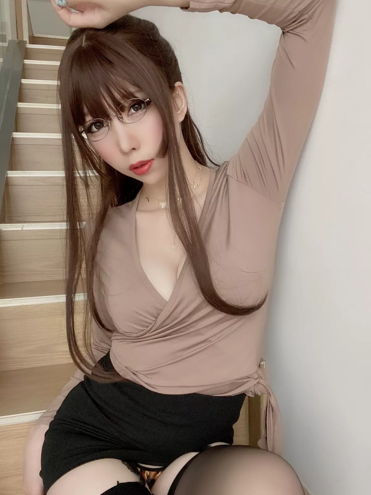 Coser美女鹿野希豹纹胖次主题私房半脱露白色蕾丝内衣配豹纹内裤诱惑写真623P