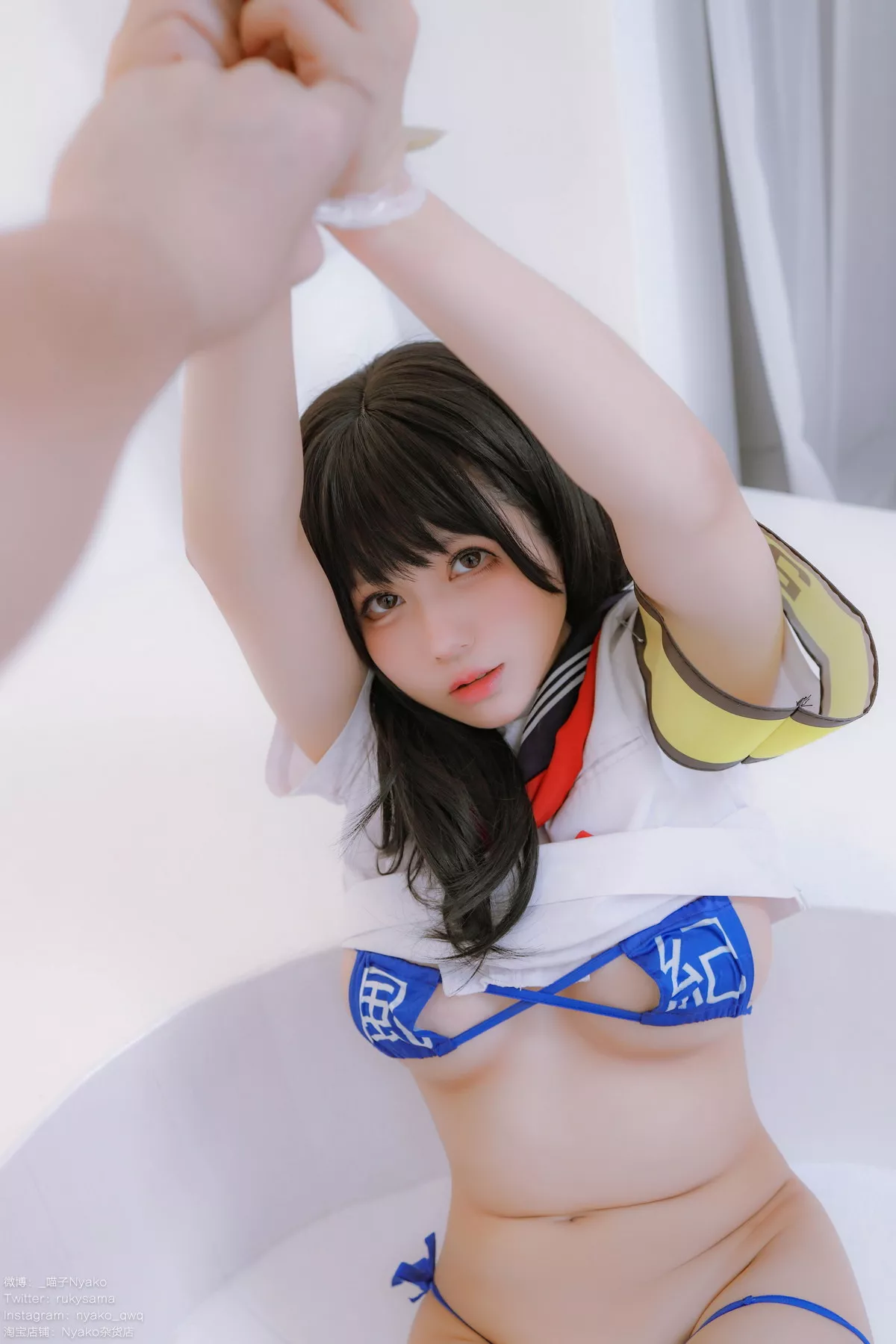 网络美女Nyako喵子风纪委员主题私房半脱性感学生装露风纪内衣撩人诱惑写真85P