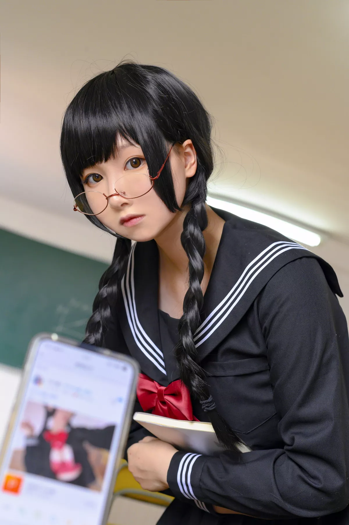 二次元美少女PAKI酱班长主题教室性感红色蕾丝内衣配开档黑丝秀翘臀诱惑写真35P