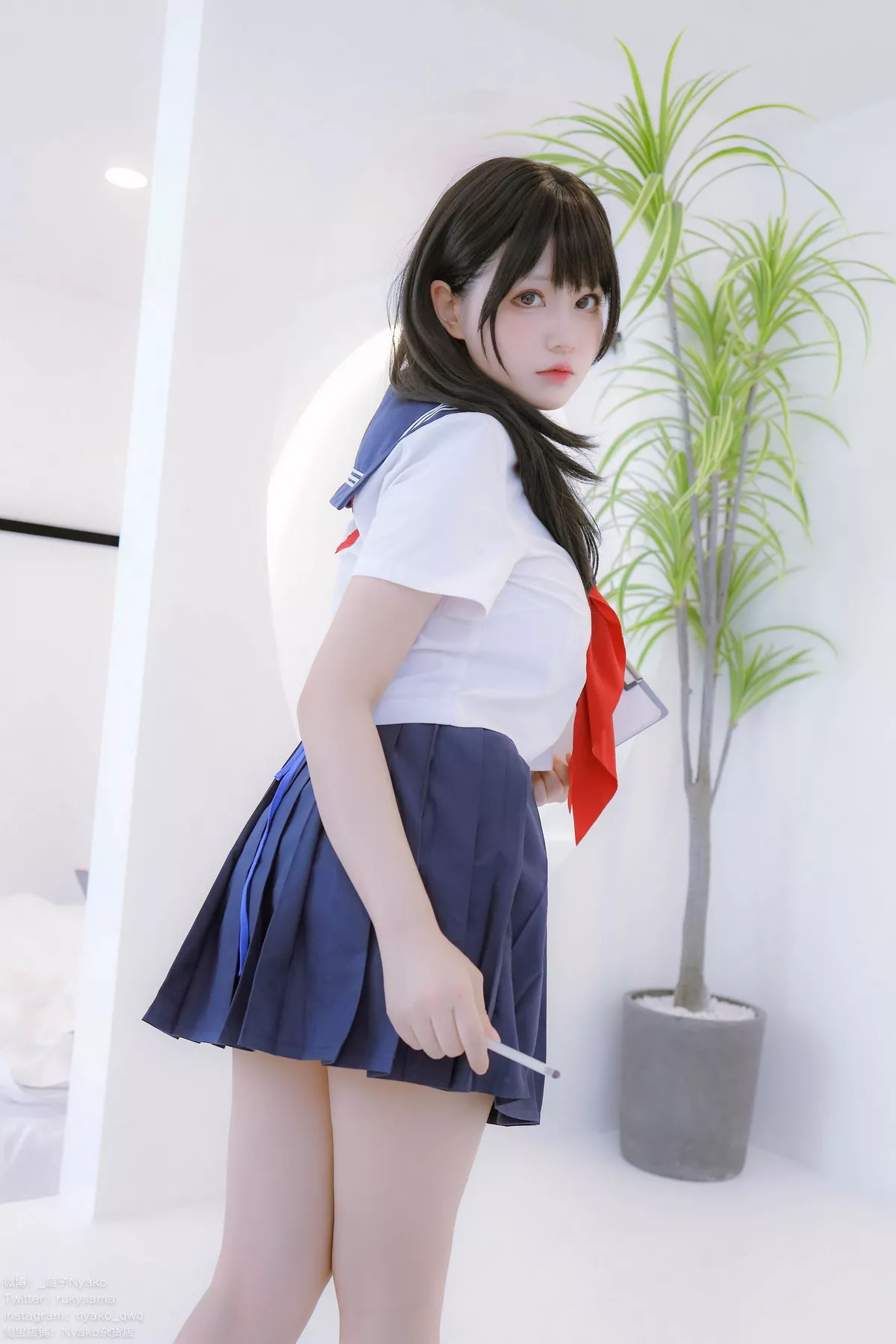 网络美女Nyako喵子风纪委员主题私房半脱性感学生装露风纪内衣撩人诱惑写真85P
