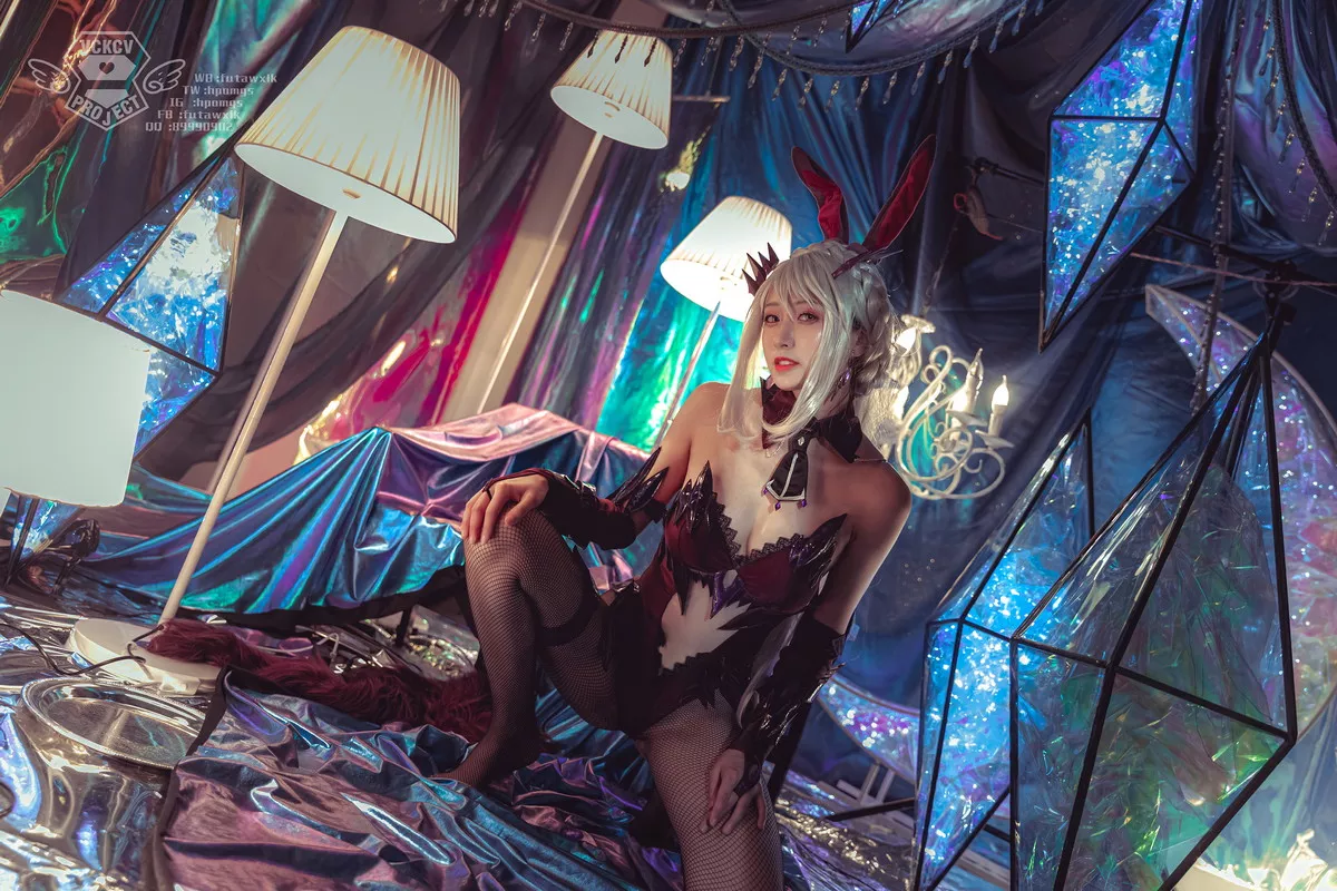 Coser美女Luisa_零纱兔女郎阿尔托莉雅主题性感内衣配黑丝网袜秀翘臀诱惑写真29P