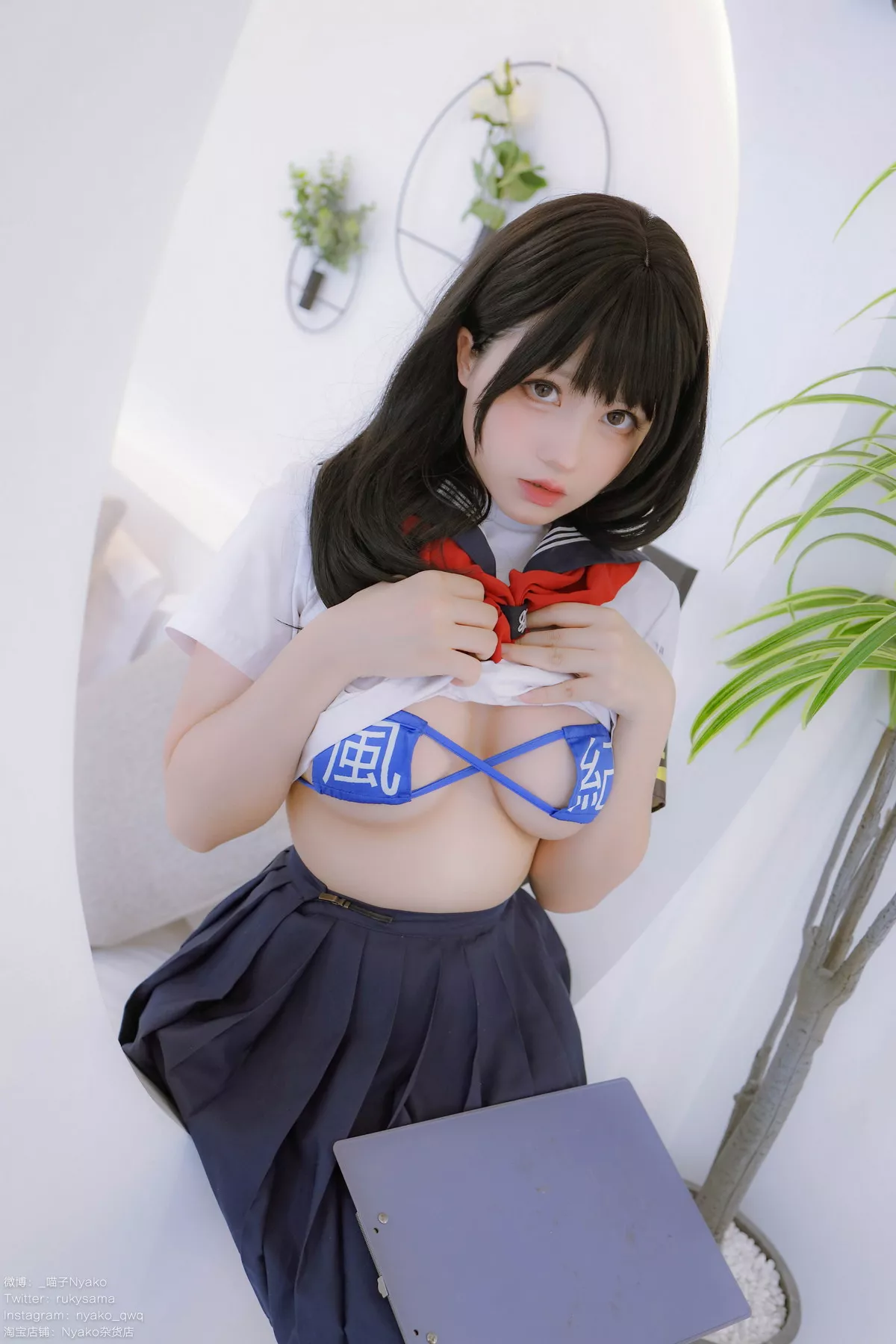 网络美女Nyako喵子风纪委员主题私房半脱性感学生装露风纪内衣撩人诱惑写真85P