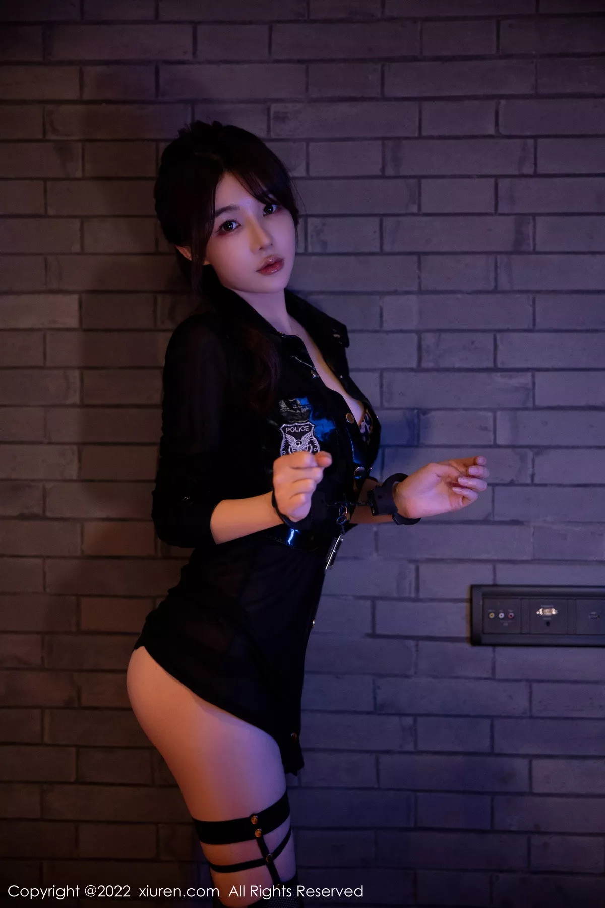 XiuRen第5931期_模特婠婠么性感黑色情趣制服露豹纹内衣秀绝美身材诱惑写真94P