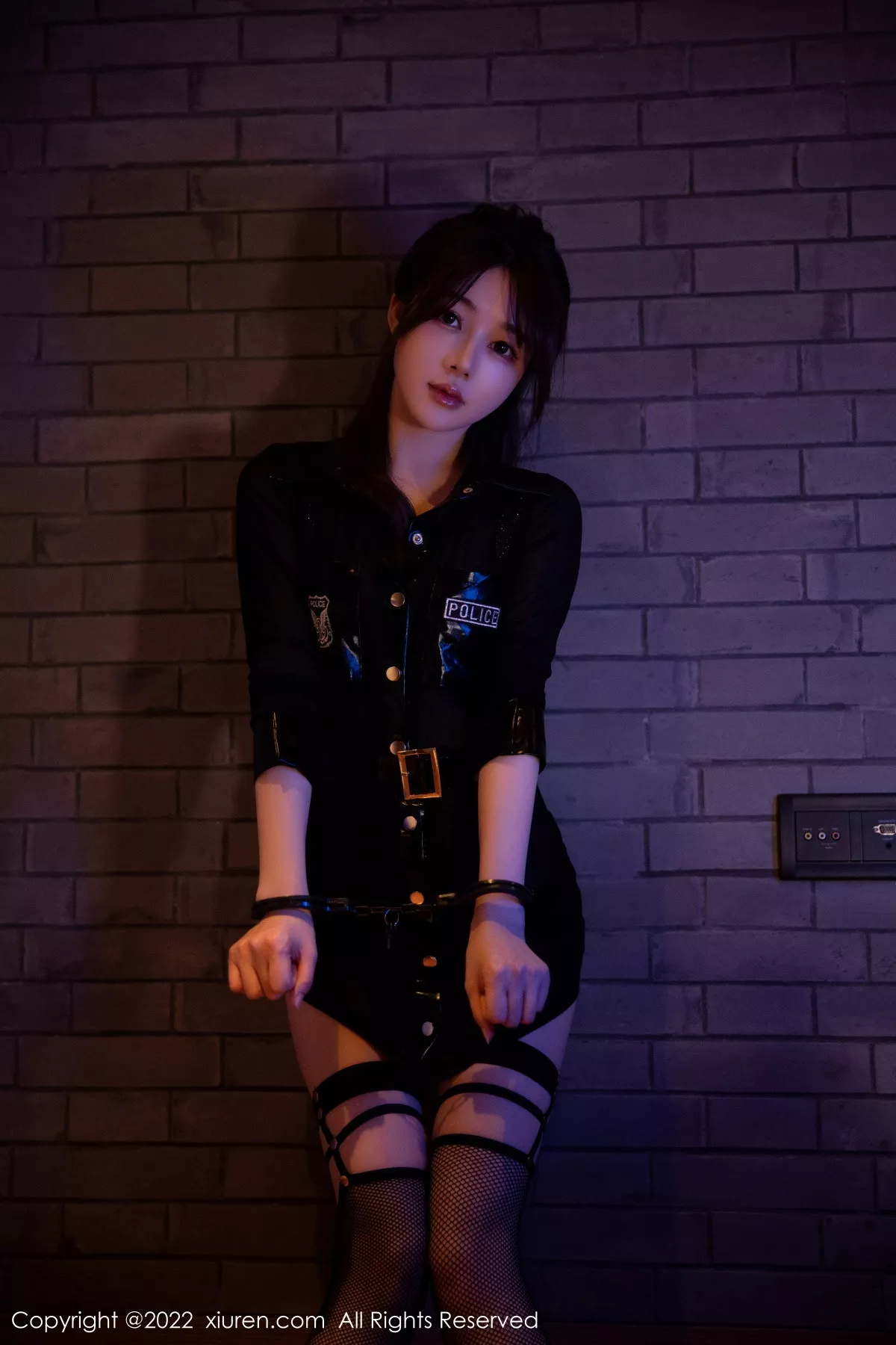 XiuRen第5931期_模特婠婠么性感黑色情趣制服露豹纹内衣秀绝美身材诱惑写真94P