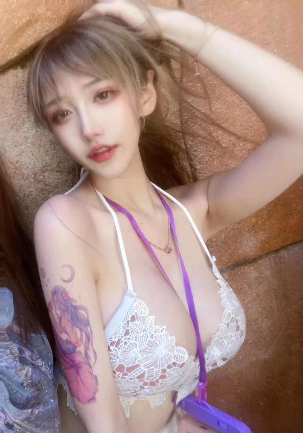 人气Coser啾小妍日常系列精选主题多套性感服饰秀完美身材靓丽迷人写真233P