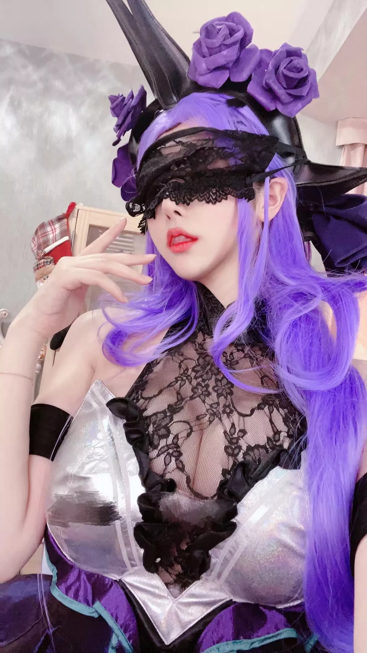 人气Coser啾小妍日常系列精选主题多套性感服饰秀完美身材靓丽迷人写真233P