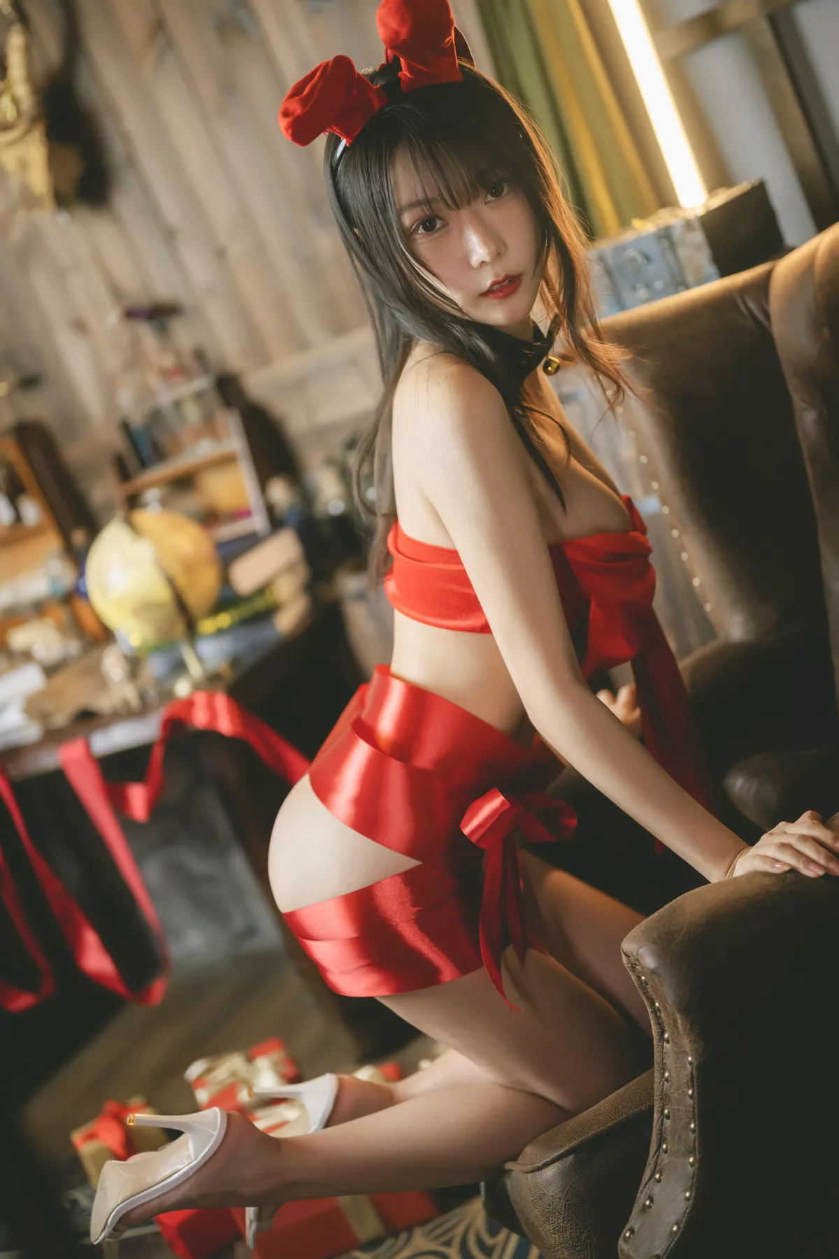 网络美女香草喵露露红色丝带礼物主题性感红色丝带裹身秀完美身材迷人诱惑写真54P