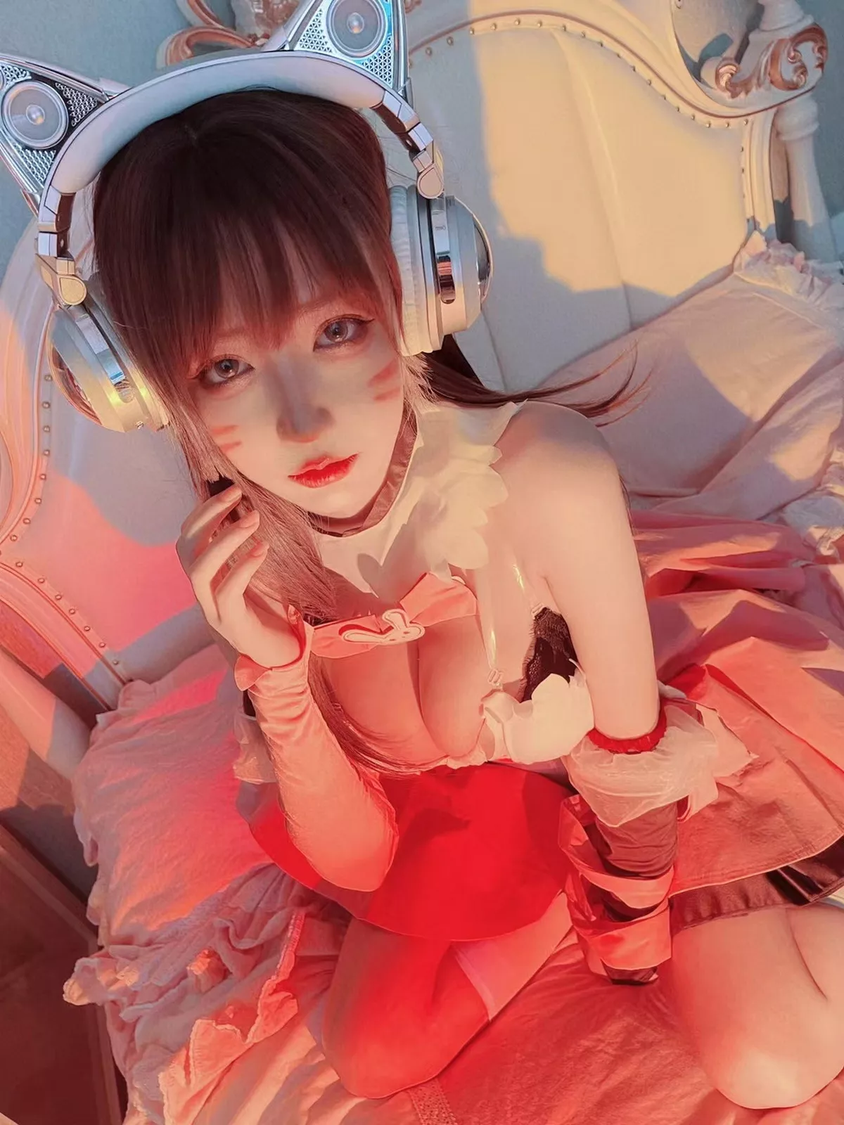 人气Coser啾小妍日常系列精选主题多套性感服饰秀完美身材靓丽迷人写真233P