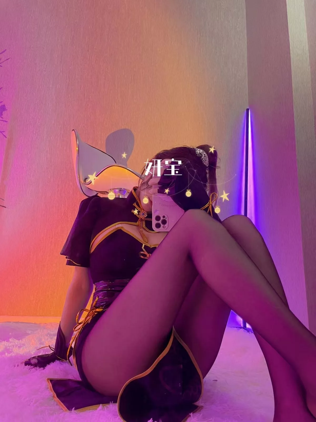 人气Coser啾小妍日常系列精选主题多套性感服饰秀完美身材靓丽迷人写真233P