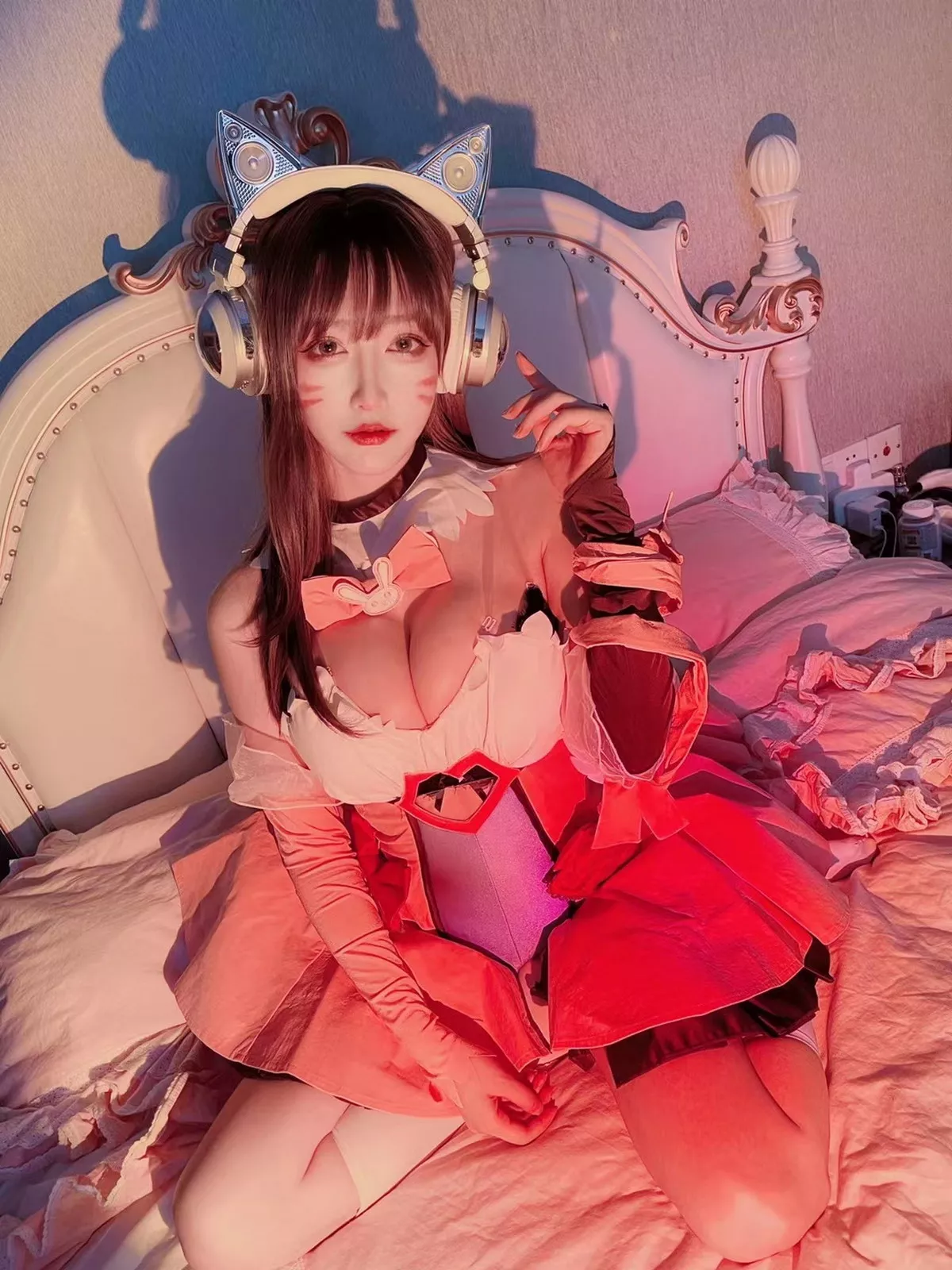 人气Coser啾小妍日常系列精选主题多套性感服饰秀完美身材靓丽迷人写真233P