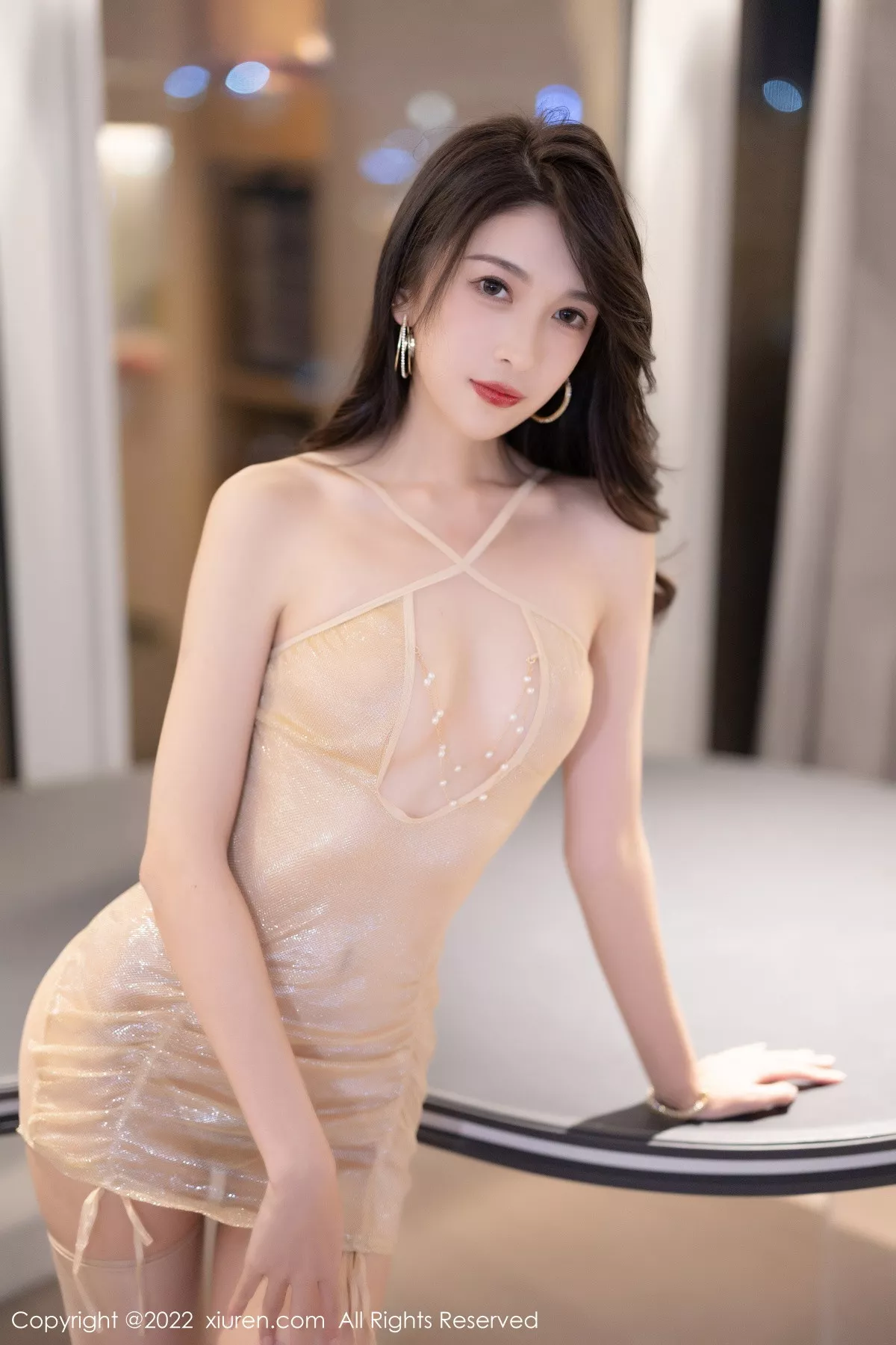 XiuRen第5938期_模特林乐一私房性感轻透连衣裙配超薄肉丝秀曼妙身姿迷人写真73P