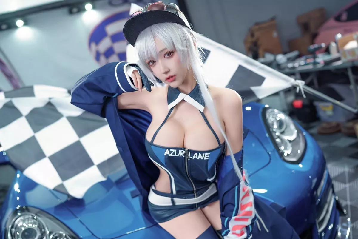 人气Coser啾小妍日常系列精选主题多套性感服饰秀完美身材靓丽迷人写真233P