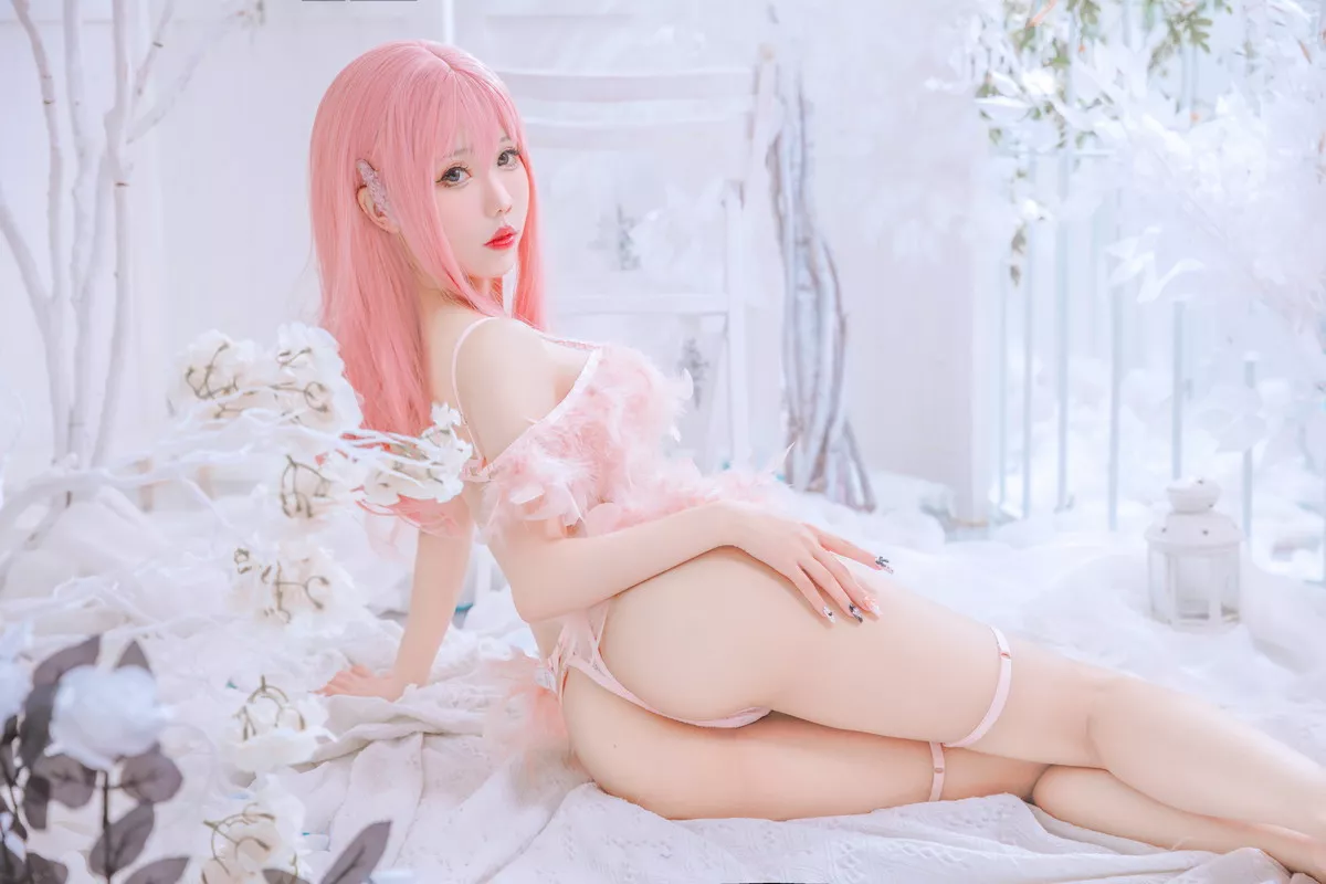Coser美女仙女月粉色内衣主题私房性感粉色情趣内衣秀白嫩肌肤完美诱惑写真50P