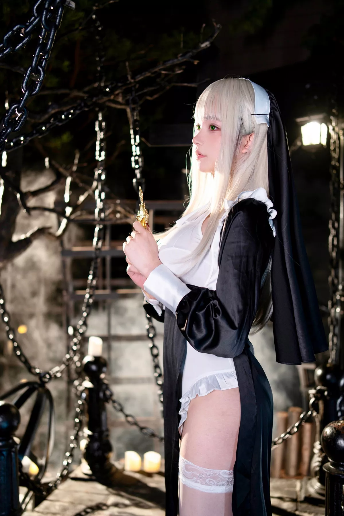 网络美女豪歌恶魔修女主题性感薄透修女服半脱露蕾丝内衣配白丝吊袜诱惑写真45P