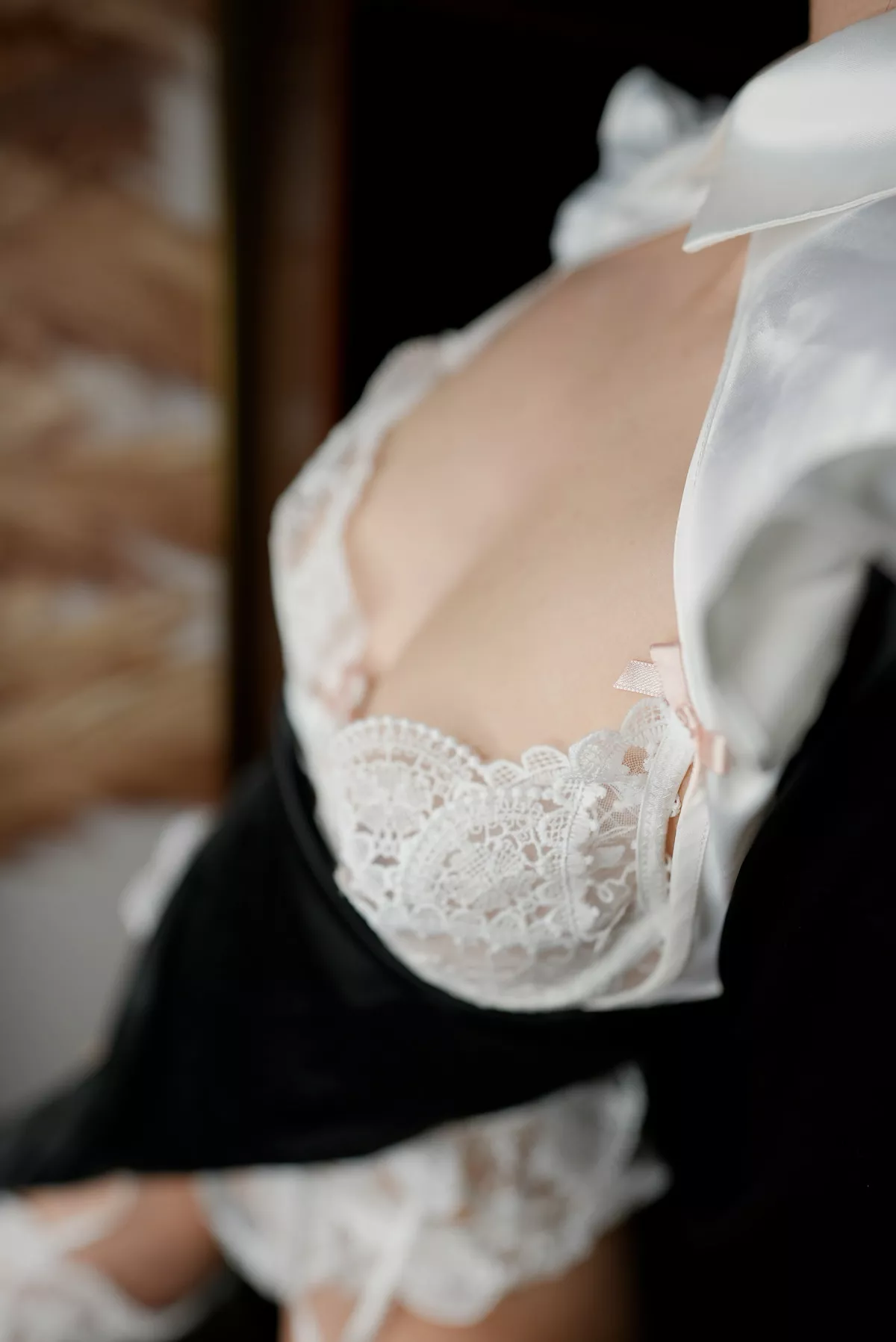 网络美女豪歌恶魔修女主题性感薄透修女服半脱露蕾丝内衣配白丝吊袜诱惑写真45P