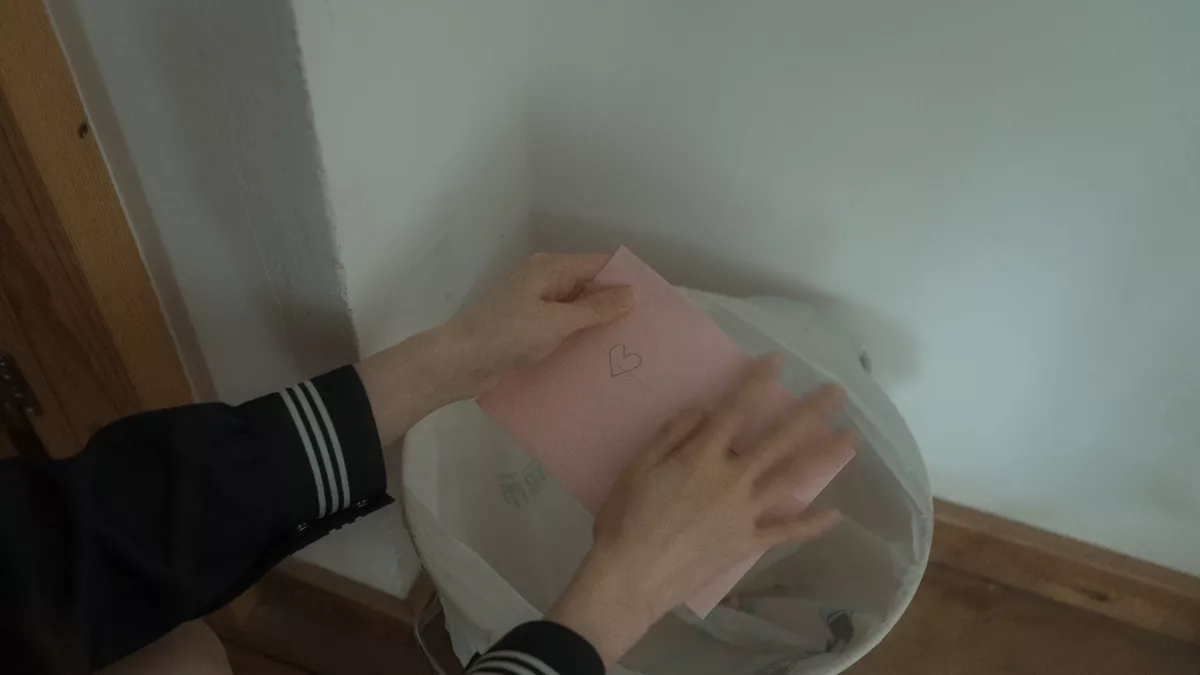 网络美女西园寺南歌与班长的游戏主题教室里性感制服露黑色蕾丝内衣诱惑写真137P