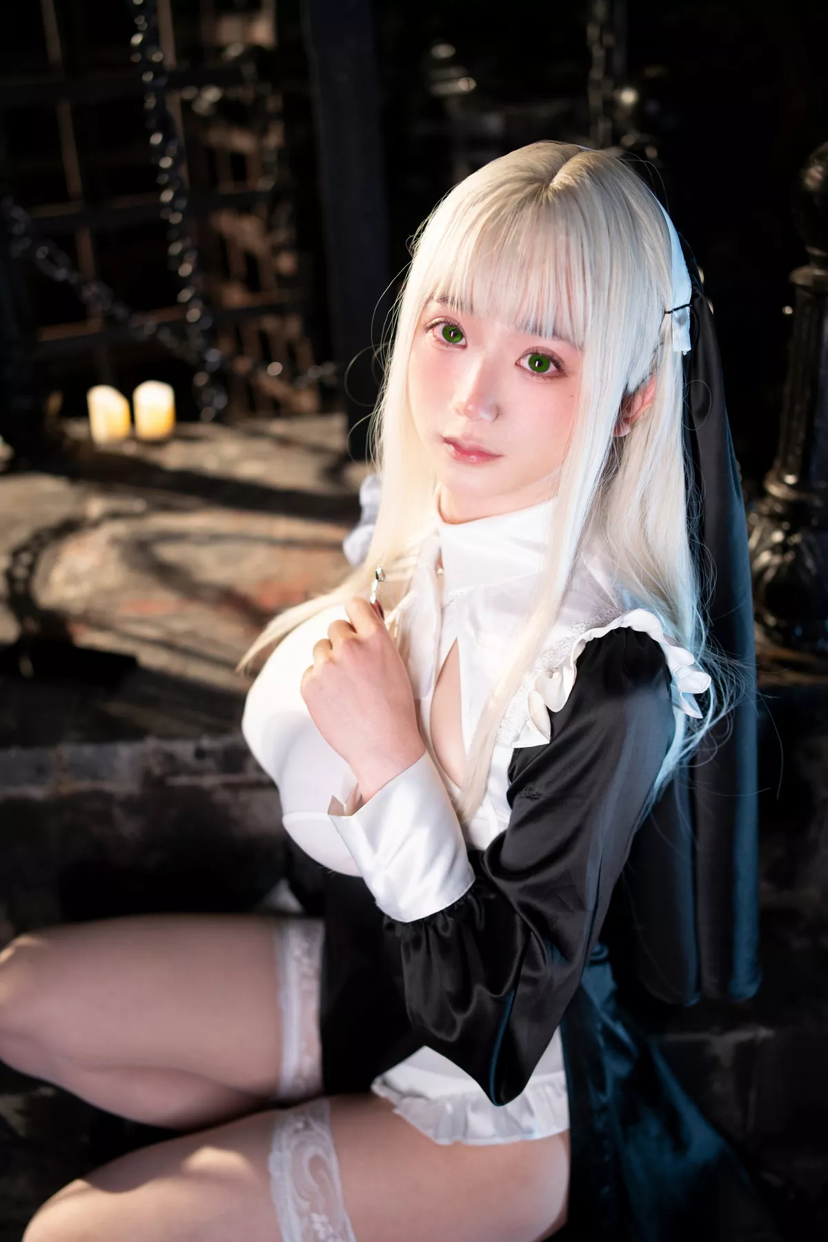 网络美女豪歌恶魔修女主题性感薄透修女服半脱露蕾丝内衣配白丝吊袜诱惑写真45P